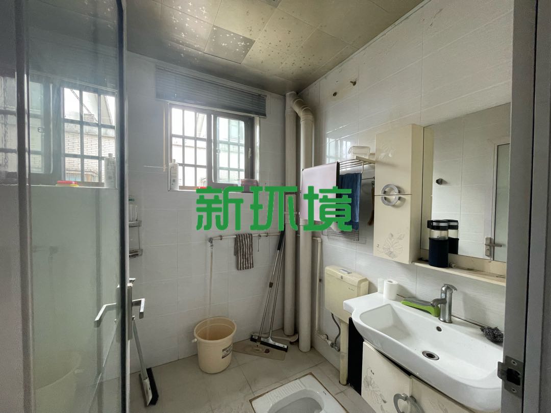 鸿泰冶金雅苑  2室2厅1卫   37.50万客厅