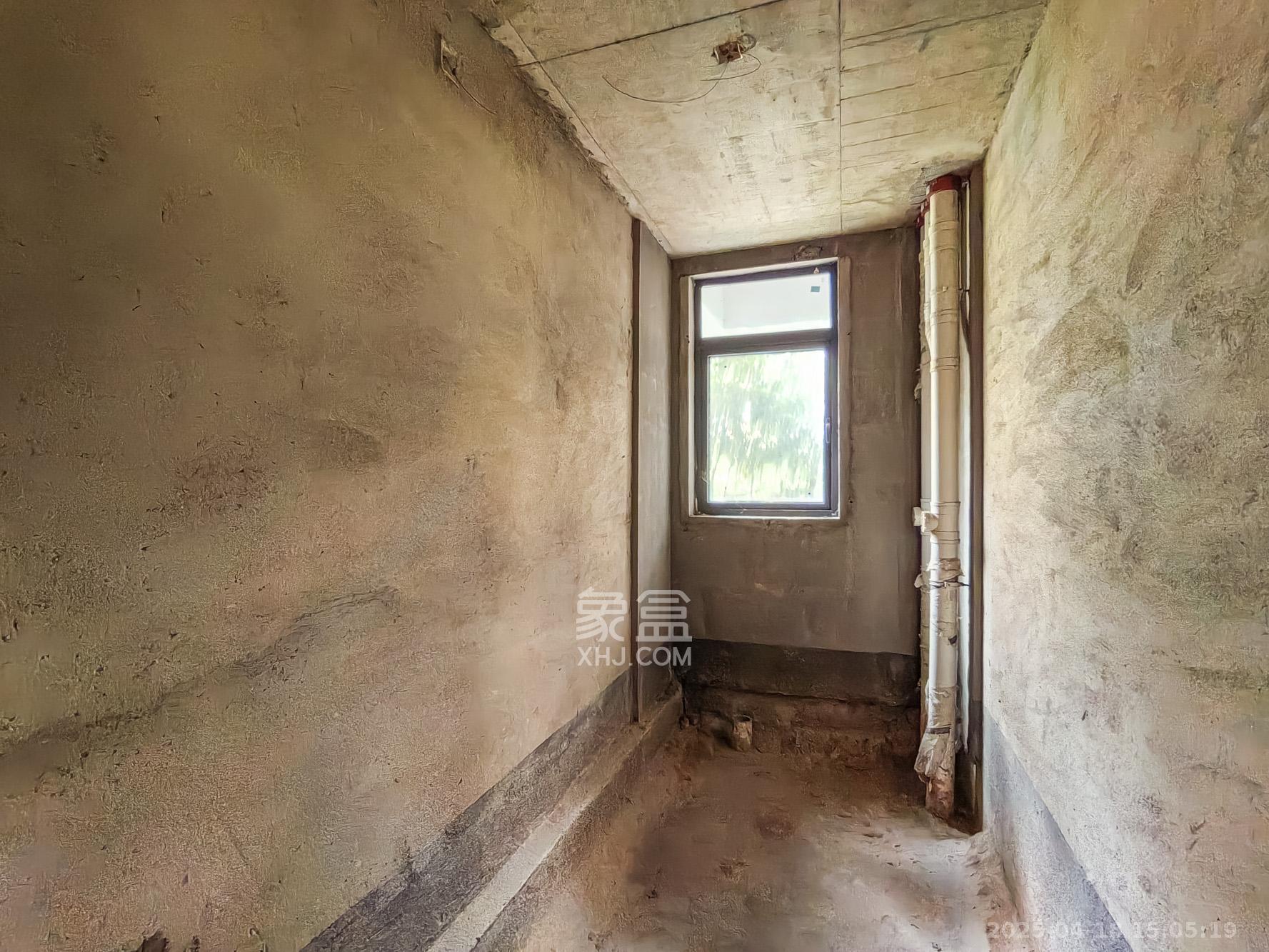 永宏万家里 4室2厅2卫 105.0万 永宏万家里 4室2厅2卫 105.0万卫生间