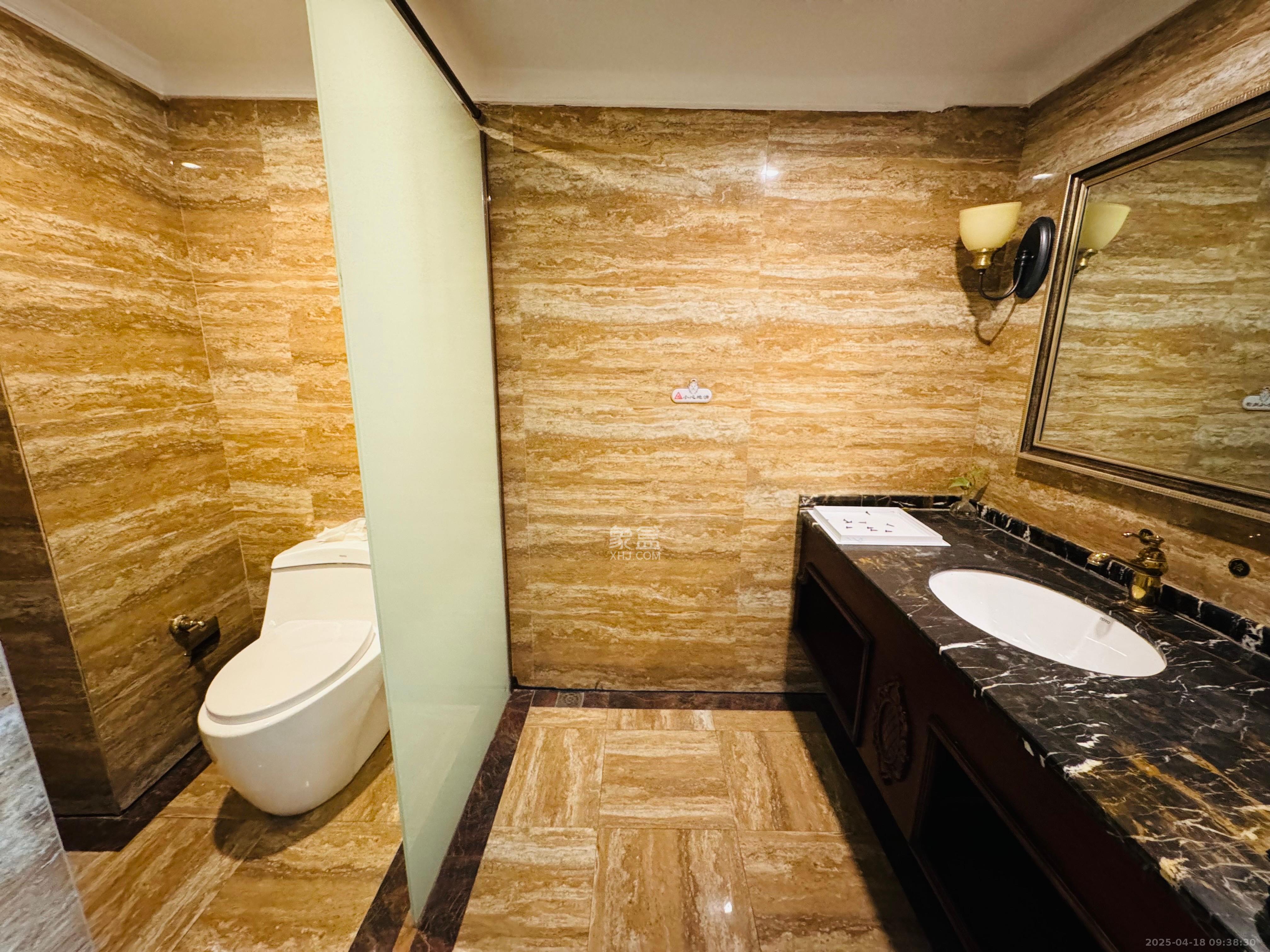 当代滨江MOMA  1室0厅1卫    1700.0元/月室内图