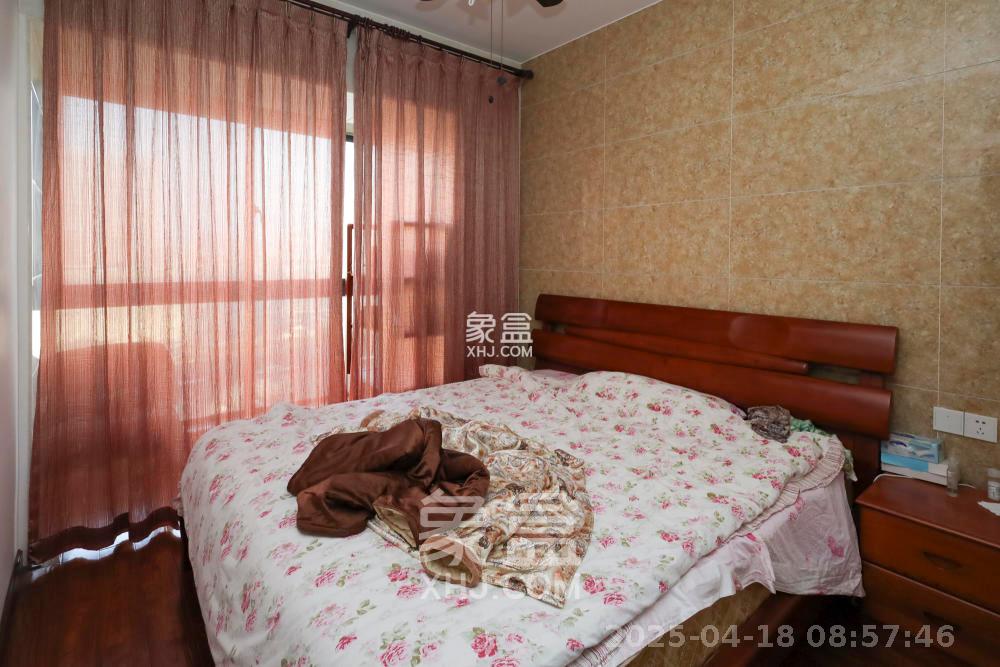 兰亭都荟(璟峰苑) 4室2厅2卫 3700.0元/月 兰亭都荟(璟峰苑) 4室2厅2卫 3700.0元/月室内图