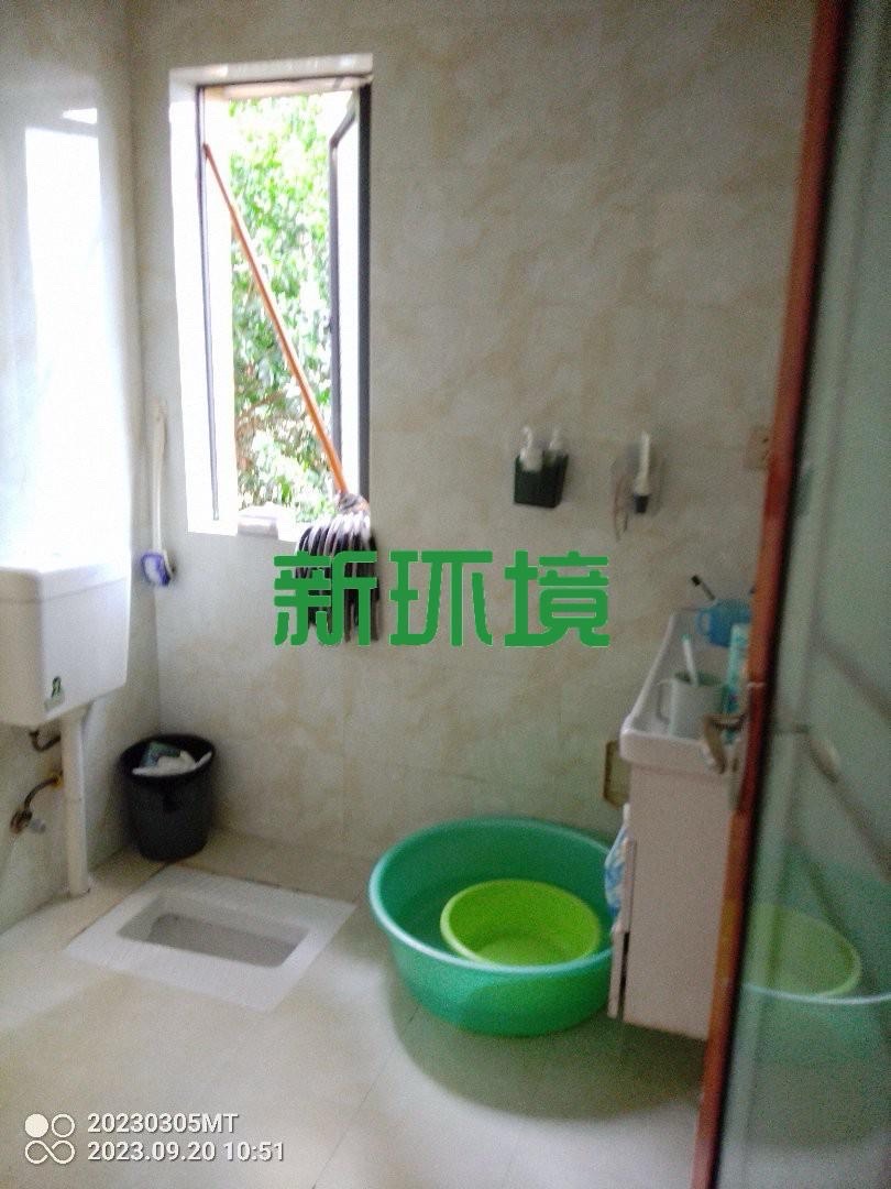 天门壹号  3室2厅2卫   75.80万客厅