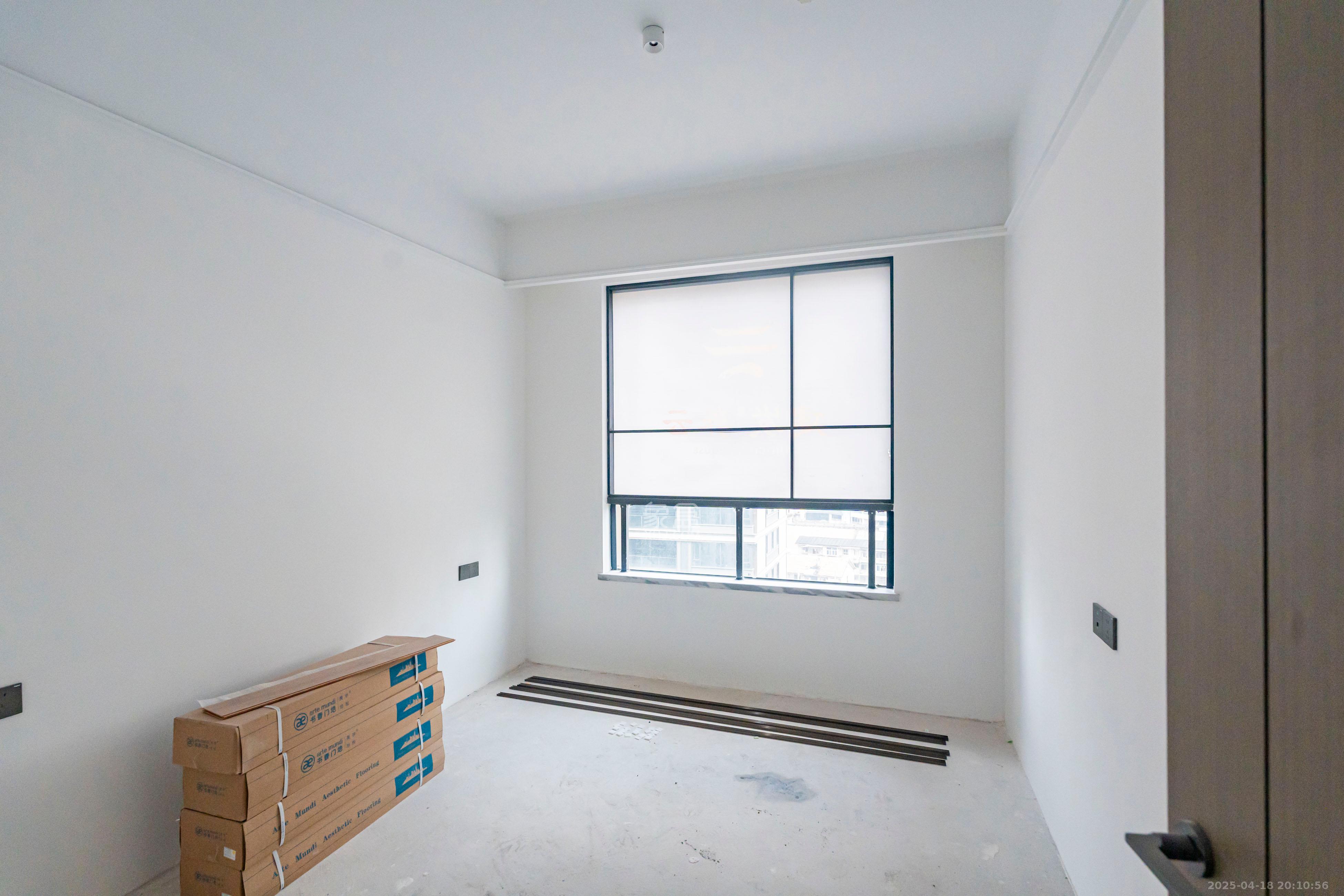 建发养云  4室2厅3卫   500.00万卧室