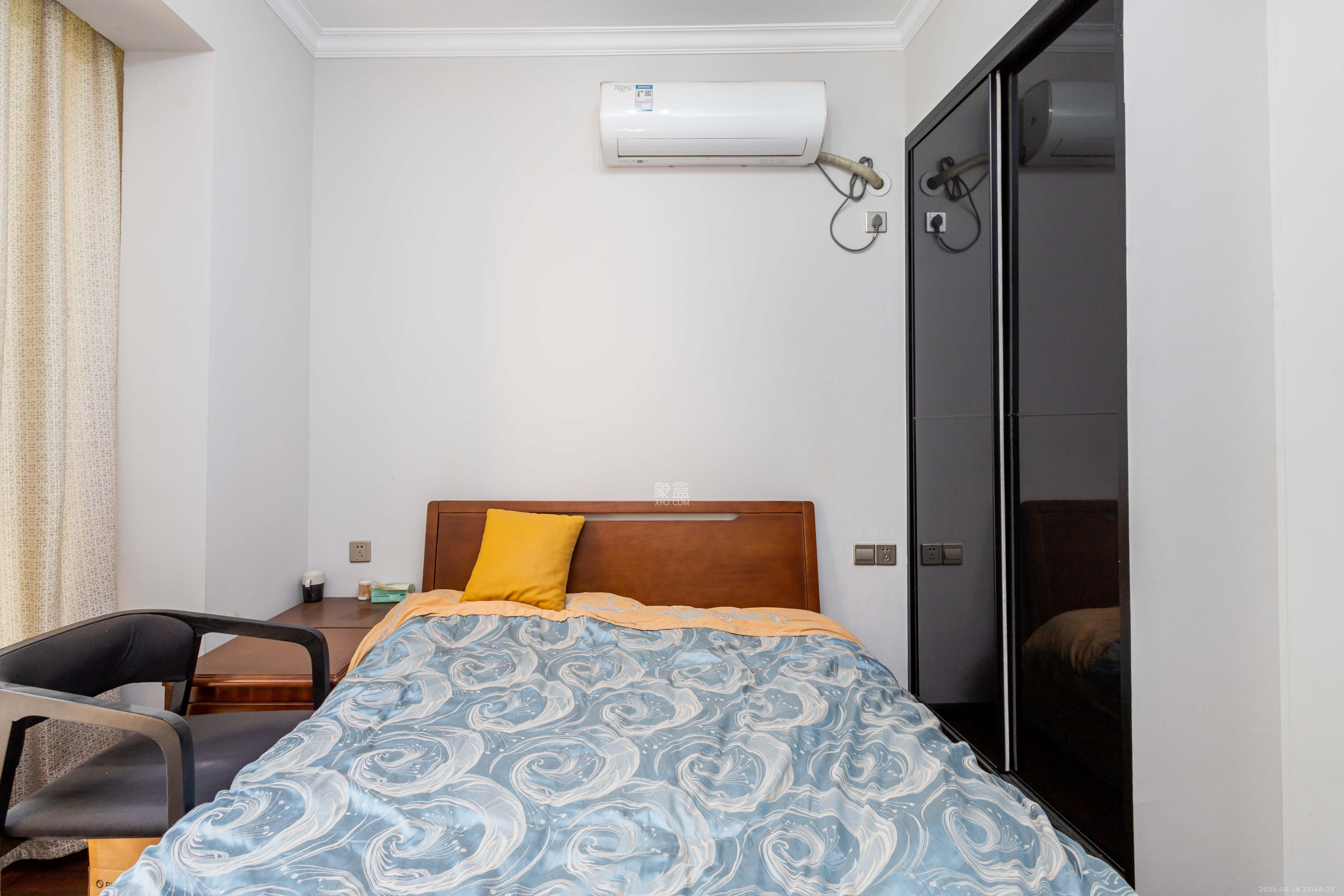 康桥长郡 4室2厅2卫 98.0万 康桥长郡 4室2厅2卫 98.0万卧室