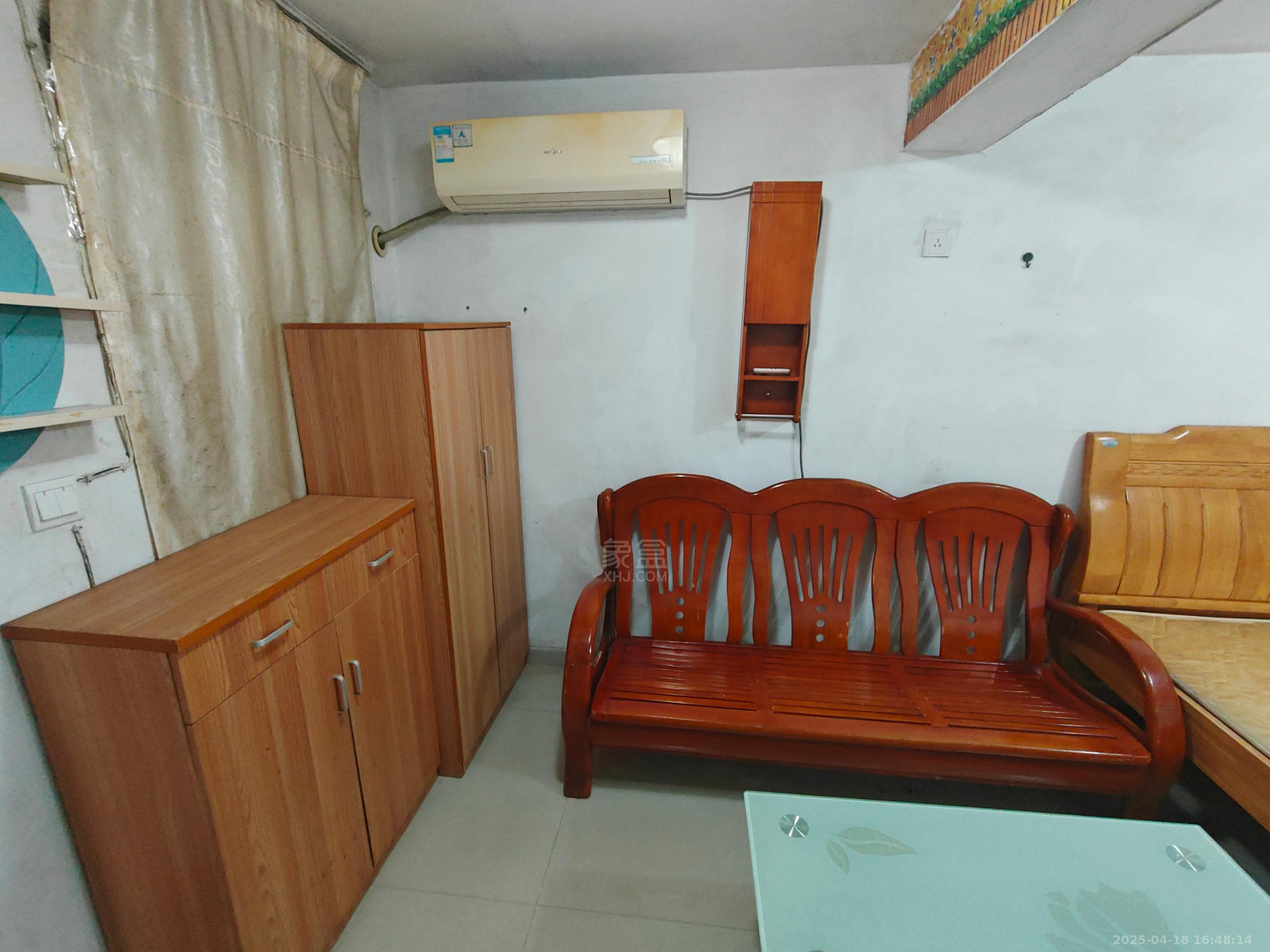 尚格名城东岸花园  1室1厅1卫    800.0元/月 尚格名城东岸花园  1室1厅1卫    800.0元/月室内图1