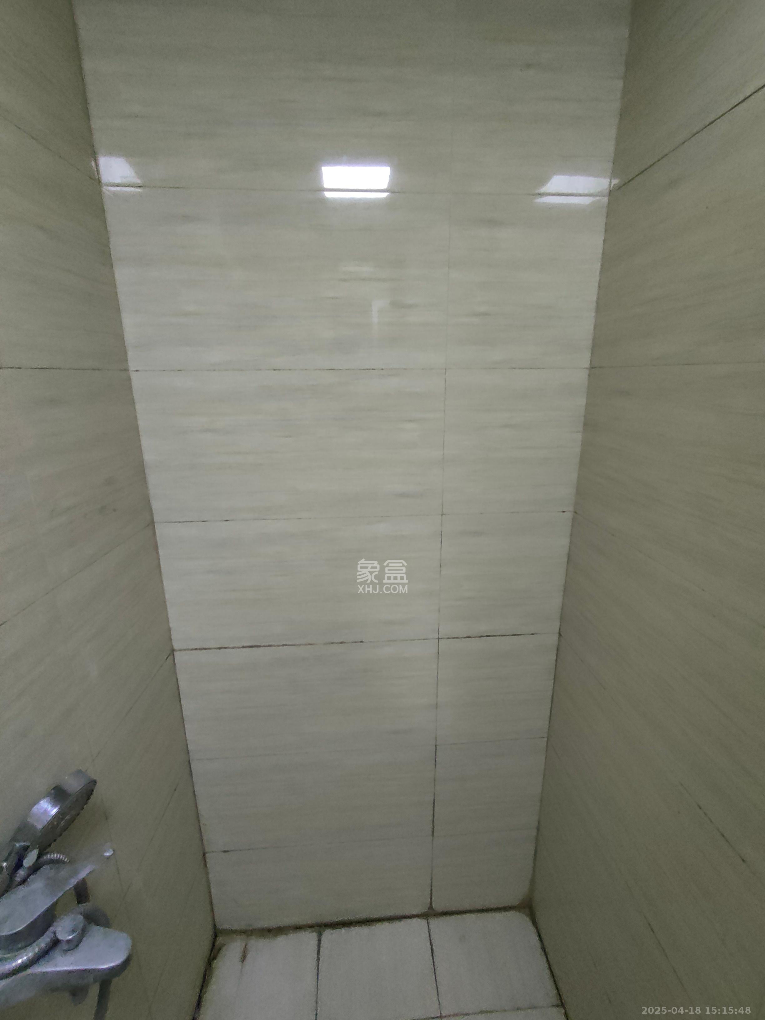 中建木莲工社 1室1厅1卫 1300.0元/月 中建木莲工社 1室1厅1卫 1300.0元/月室内图