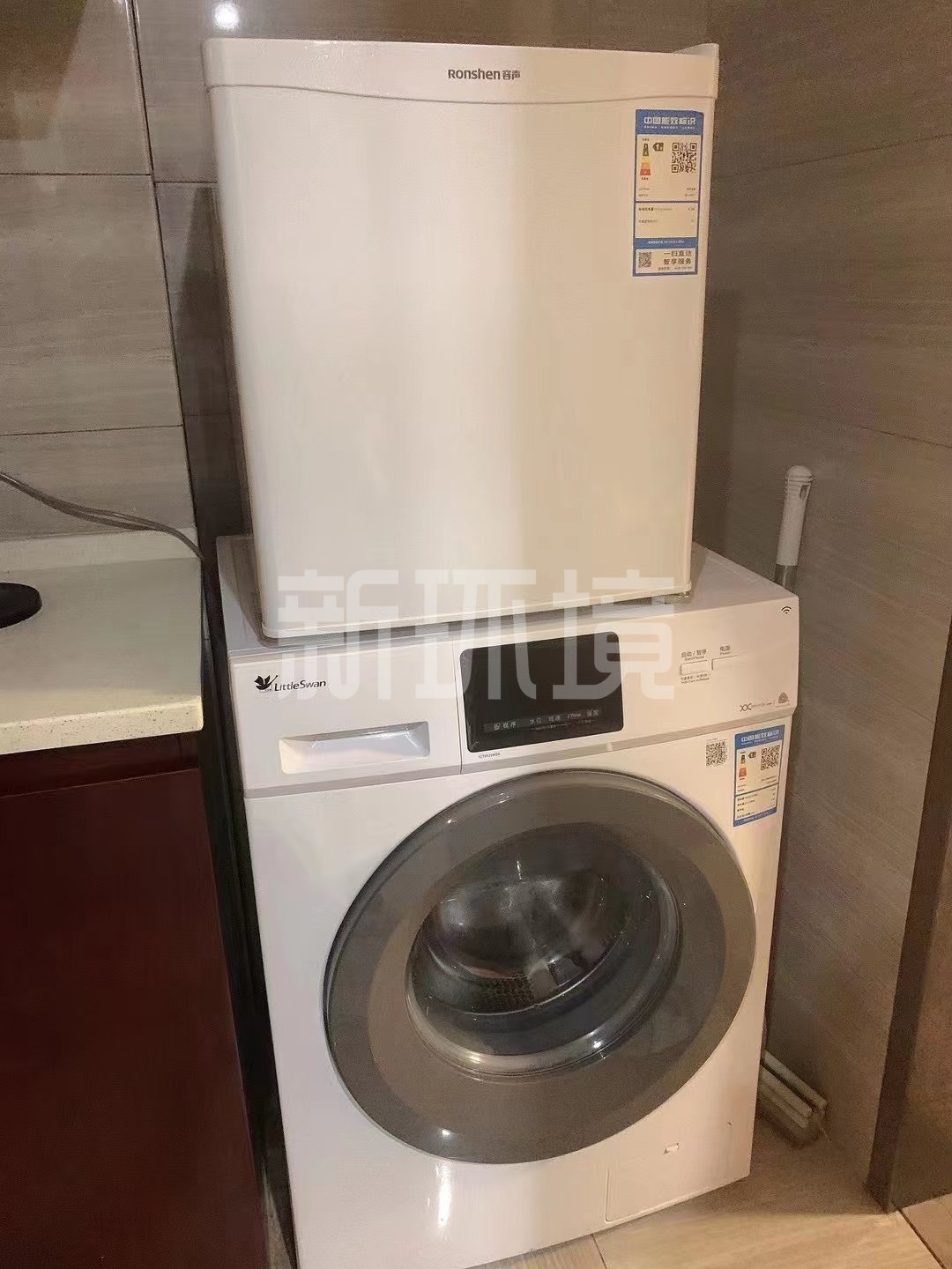 泊富广场  1室1厅1卫   38.00万客厅