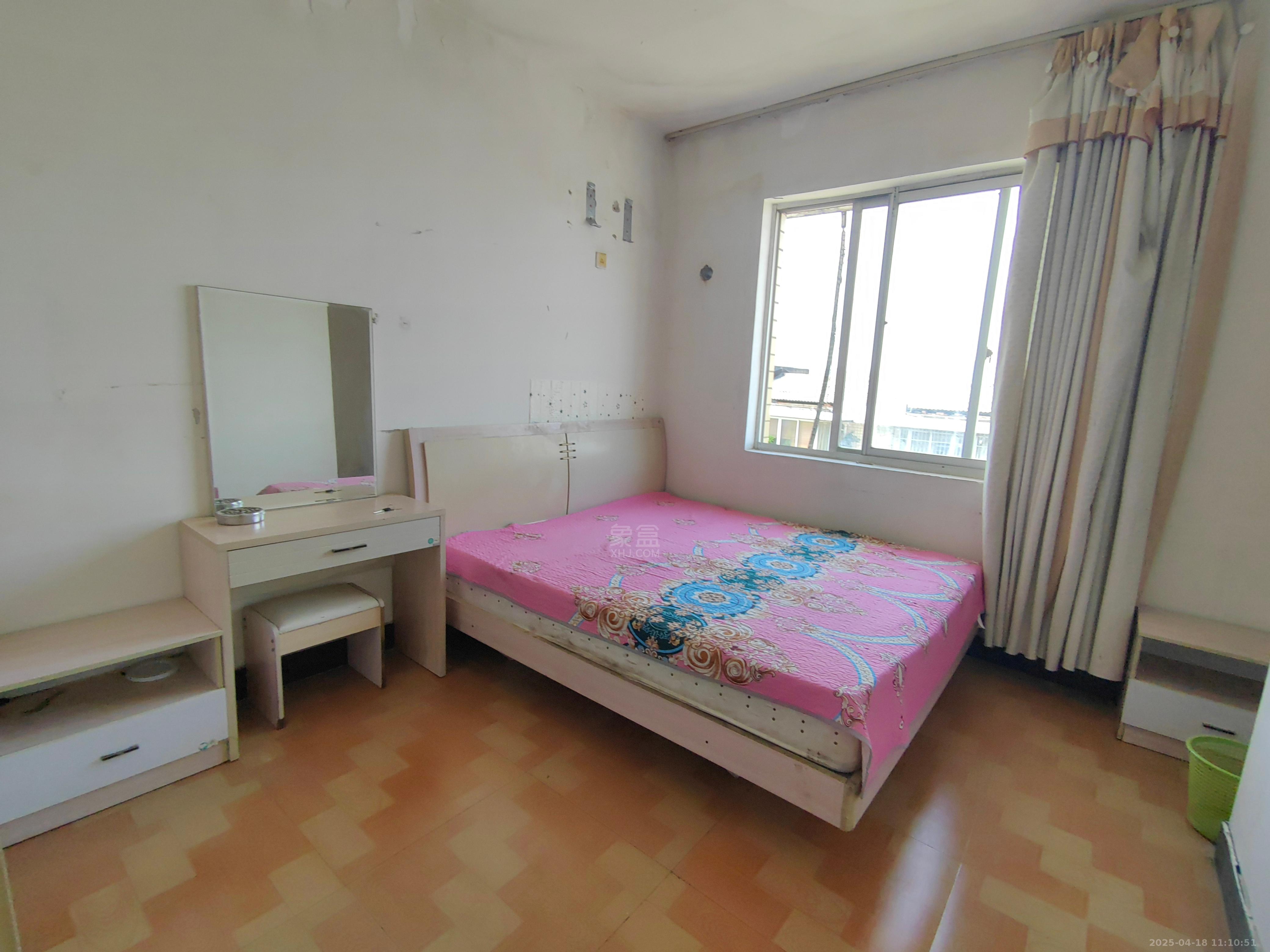 新新家园 3室1厅2卫 800.0元/月 新新家园 3室1厅2卫 800.0元/月室内图