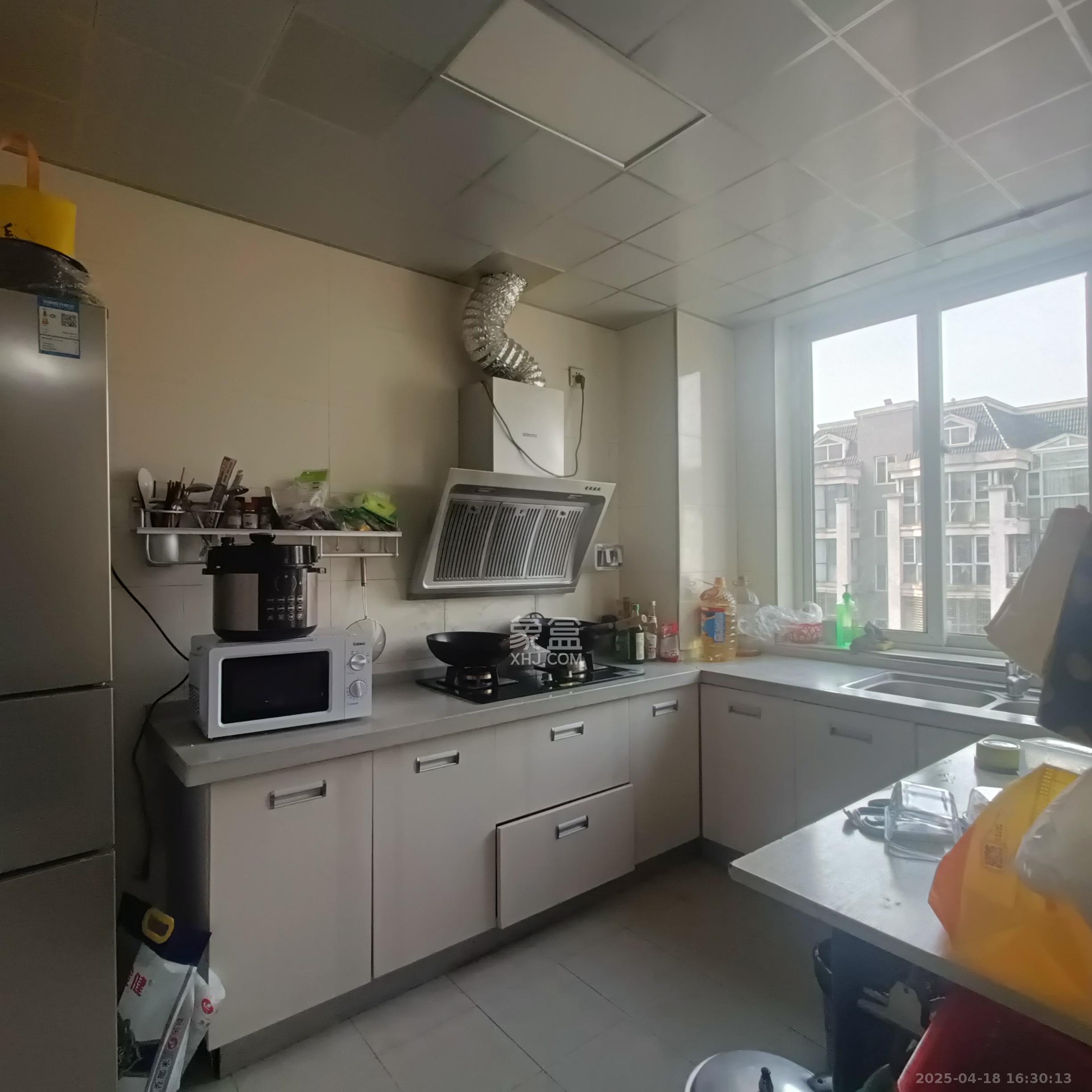 泰禹家园(彩云之翼家园一期、二期、三期)  4室2厅1卫    4000.0元/月 泰禹家园(彩云之翼家园一期、二期、三期)  4室2厅1卫    4000.0元/月室内图