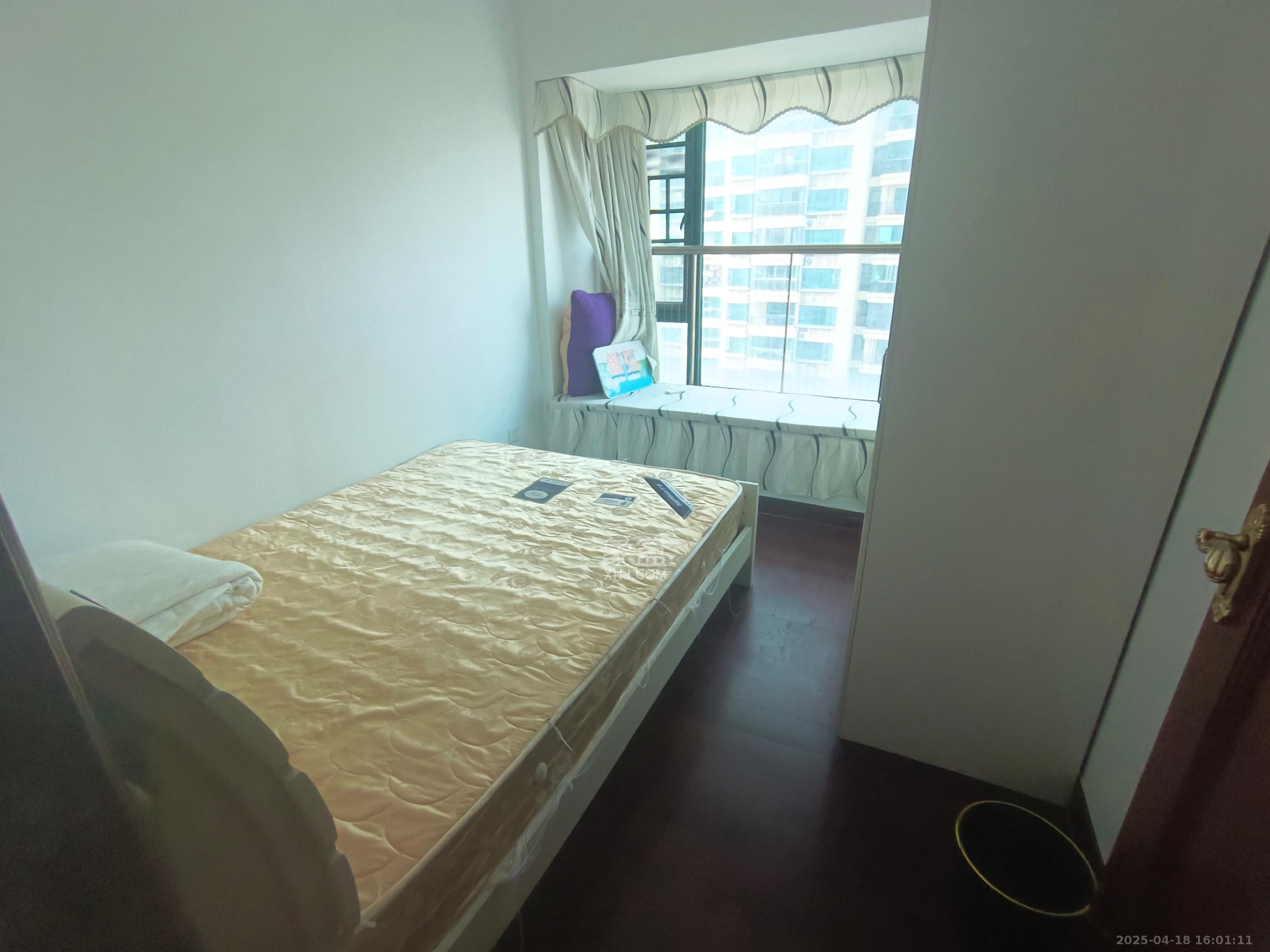 恒大名都  3室2厅2卫    1800.0元/月室内图