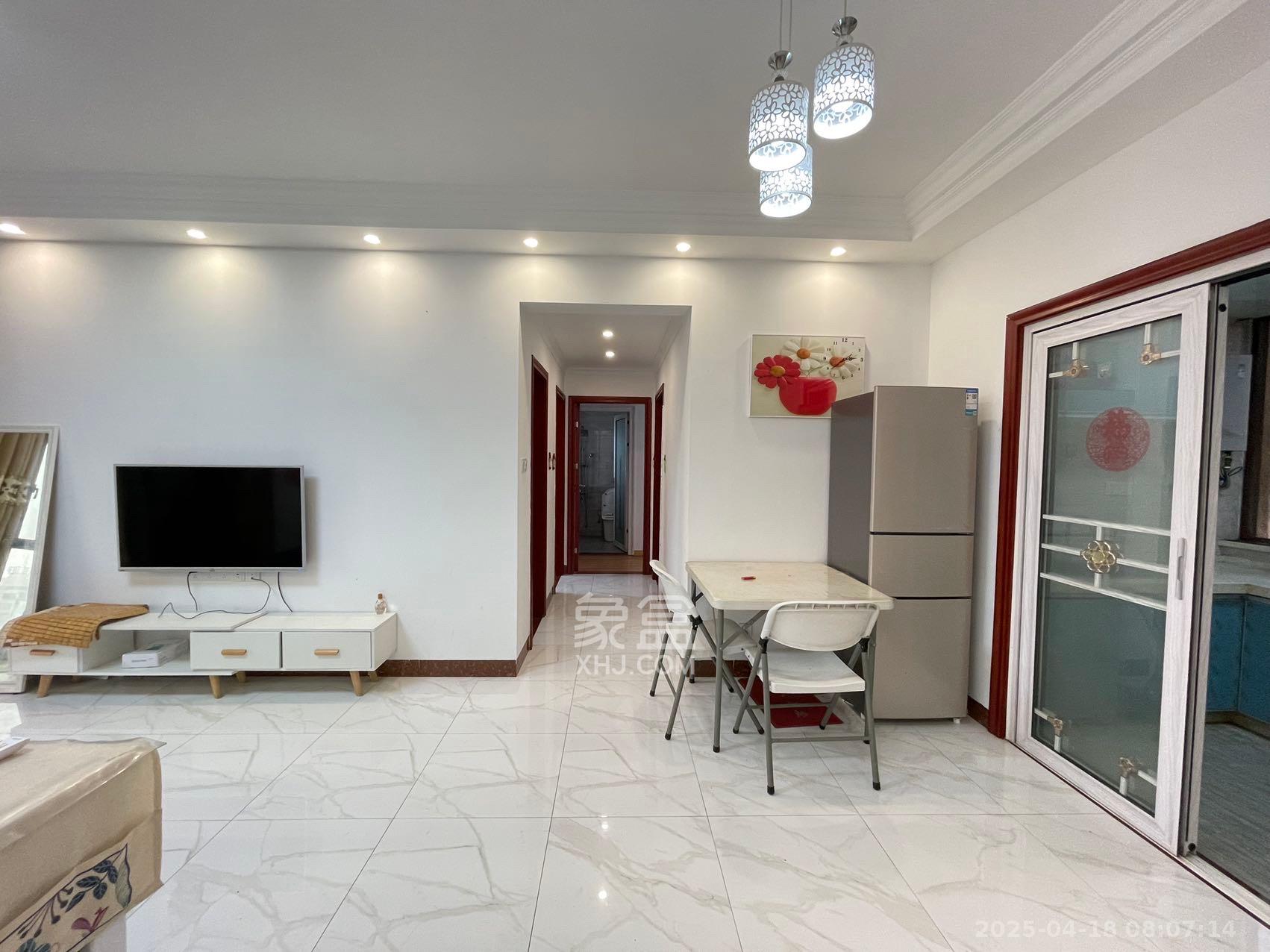 中南红领邦(红星嘉和苑) 3室1厅2卫 2600.0元/月 中南红领邦(红星嘉和苑) 3室1厅2卫 2600.0元/月室内图