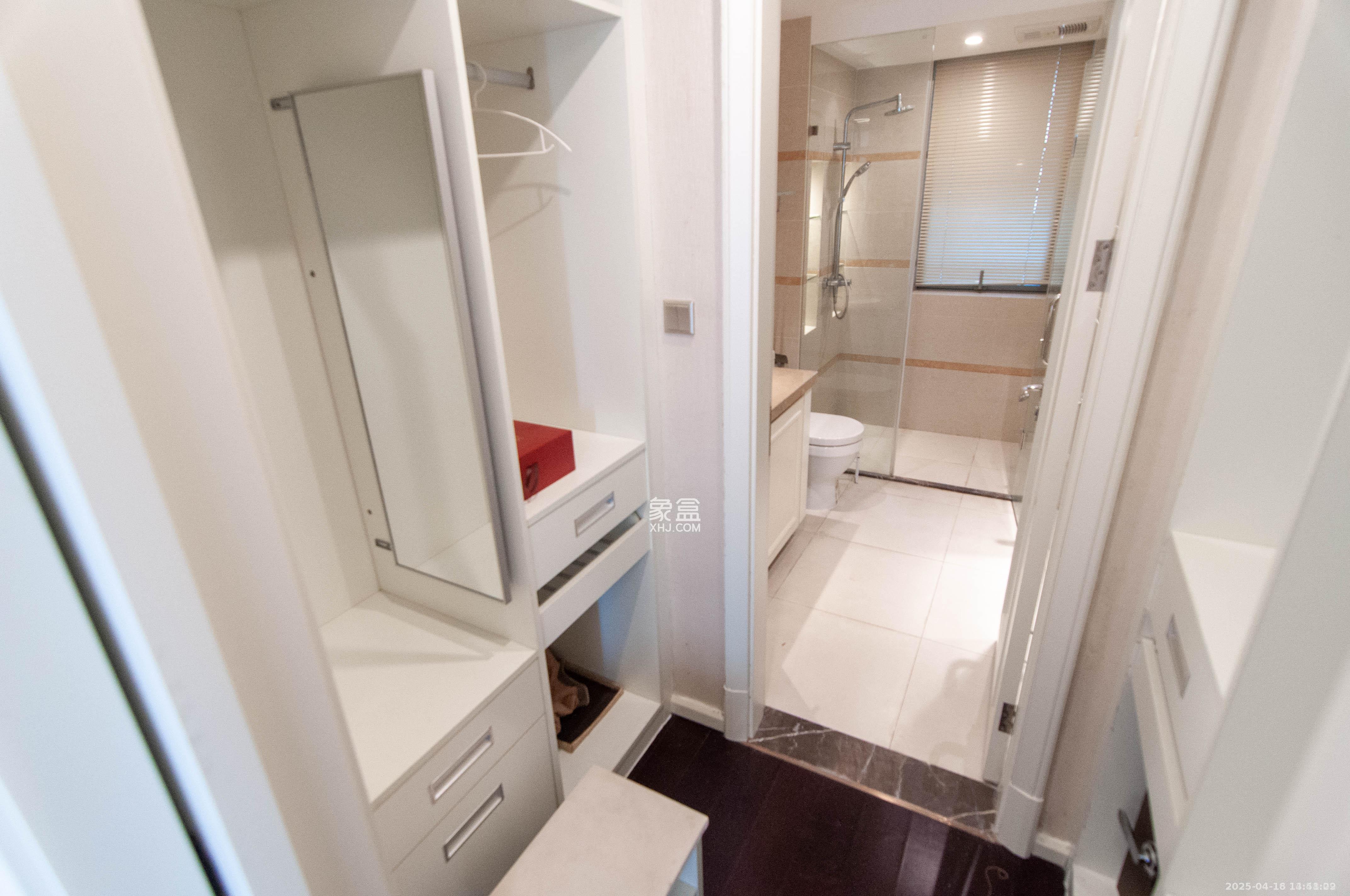 梅溪湖金茂府(金茂广场)(金茂览秀城) 3室2厅2卫 4180.0元/月 梅溪湖金茂府(金茂广场)(金茂览秀城) 3室2厅2卫 4180.0元/月室内图