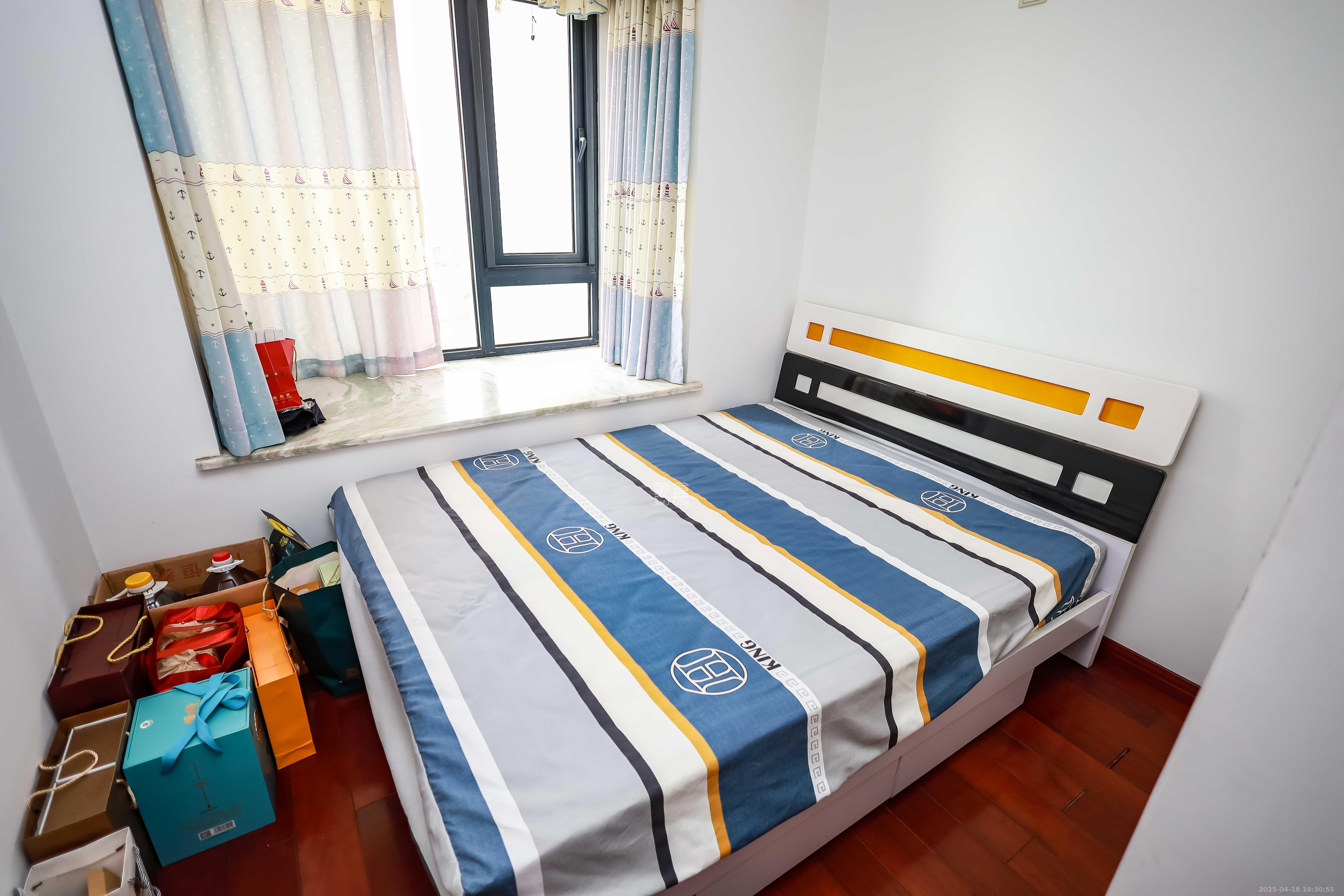 北京御园一二期(国泰嘉园) 4室2厅2卫 165.0万 北京御园一二期(国泰嘉园) 4室2厅2卫 165.0万卧室