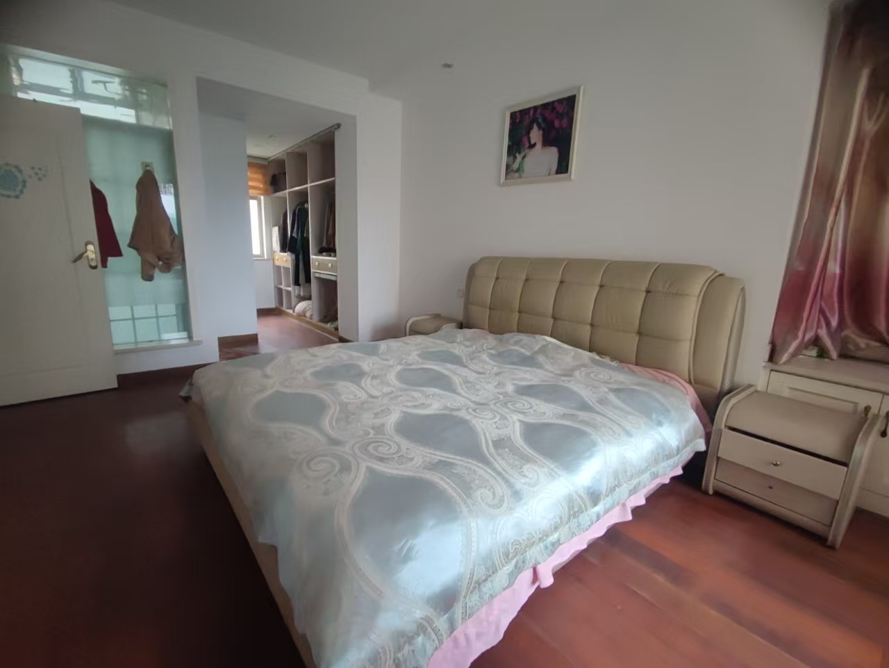 中电怡和苑 4室2厅2卫 2400.0元/月 中电怡和苑 4室2厅2卫 2400.0元/月室内图