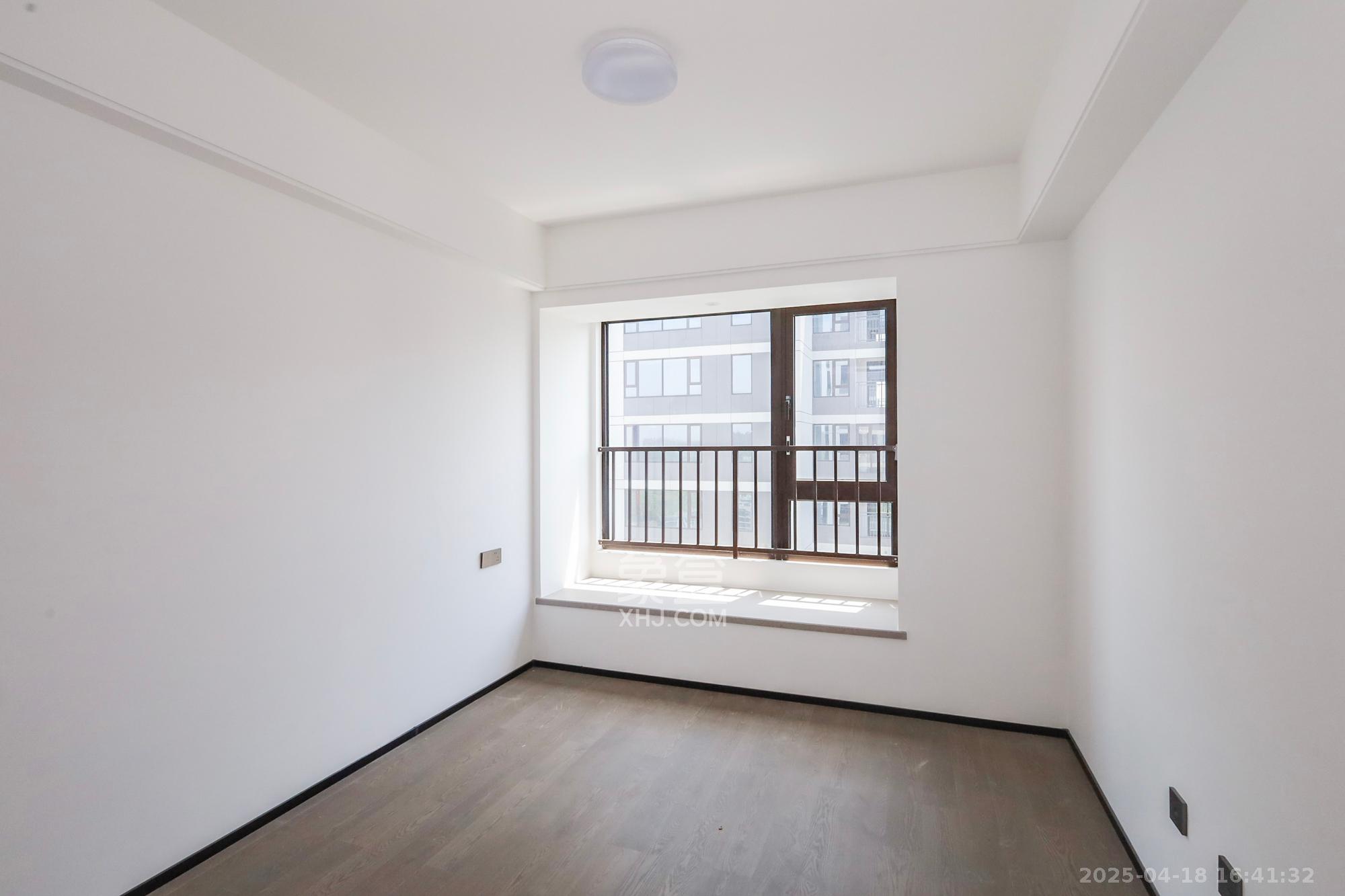 万科森林公园 4室2厅2卫 238.0万 万科森林公园 4室2厅2卫 238.0万卧室