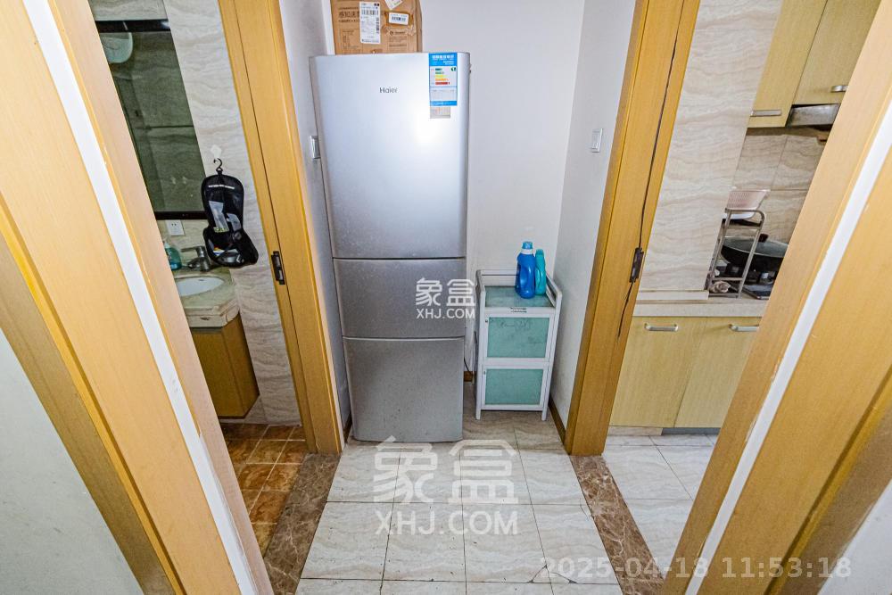 北辰三角洲E3区  1室1厅1卫   2300.00元/月室内图