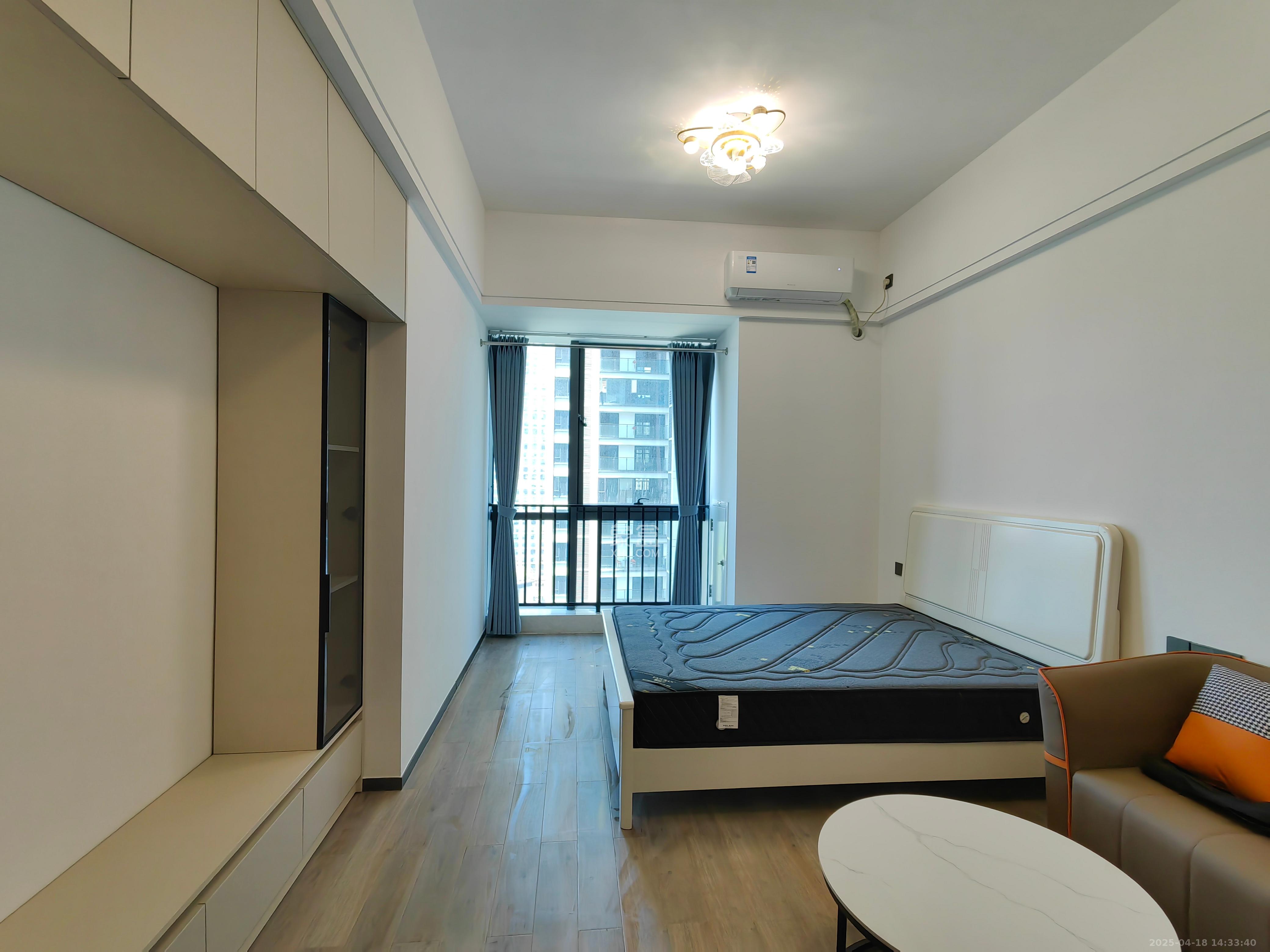 中建宝铂公馆   43.0㎡     2000.00元/月