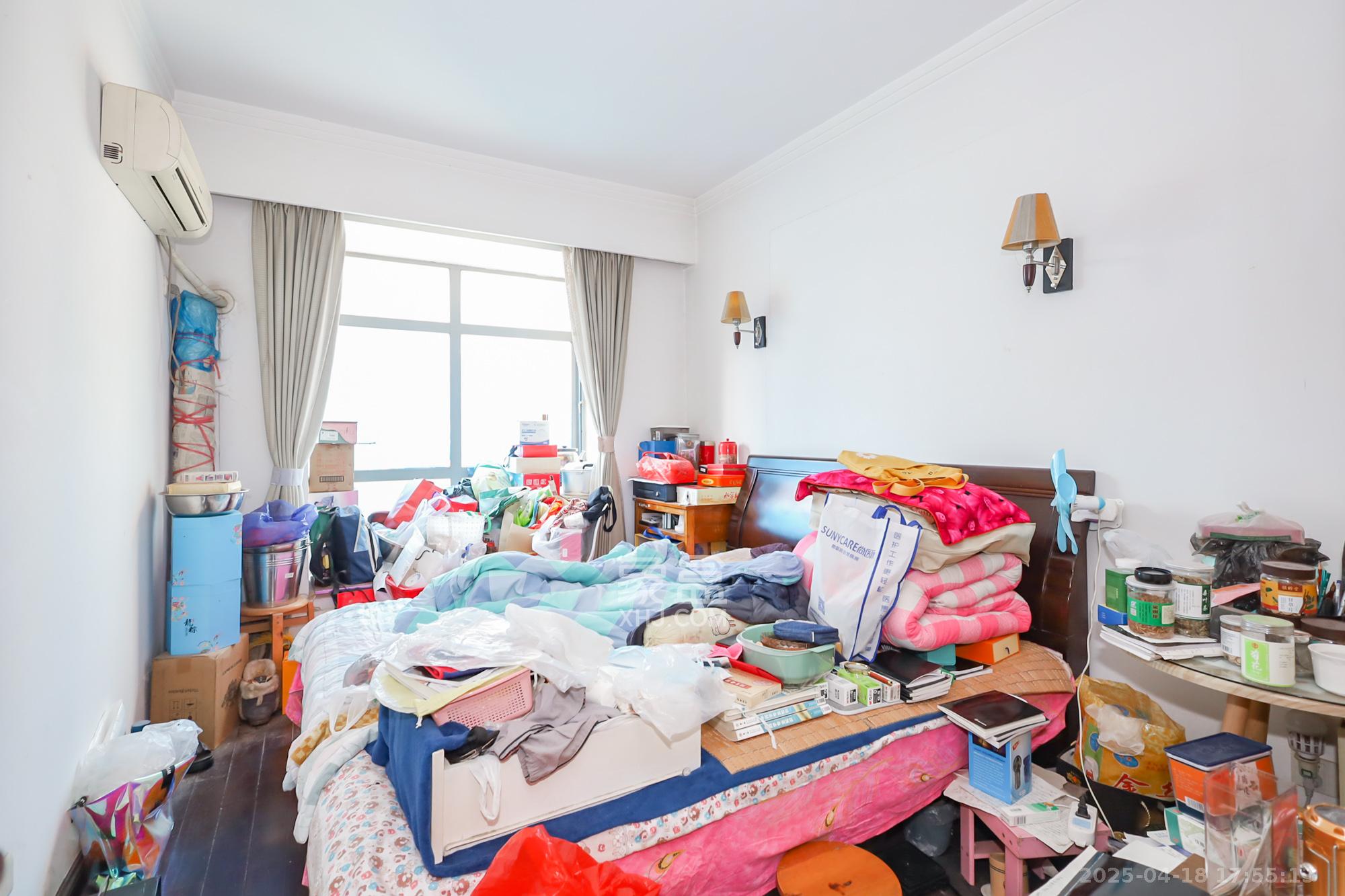 沁园春 4室2厅2卫 158.0万 沁园春 4室2厅2卫 158.0万卧室