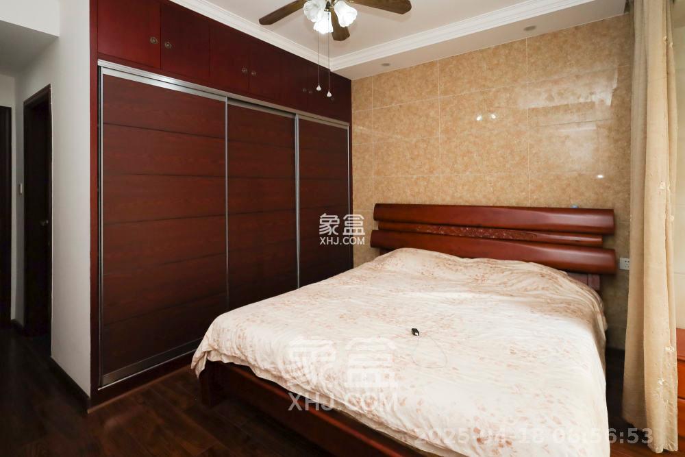 兰亭都荟(璟峰苑) 4室2厅2卫 3700.0元/月 兰亭都荟(璟峰苑) 4室2厅2卫 3700.0元/月室内图