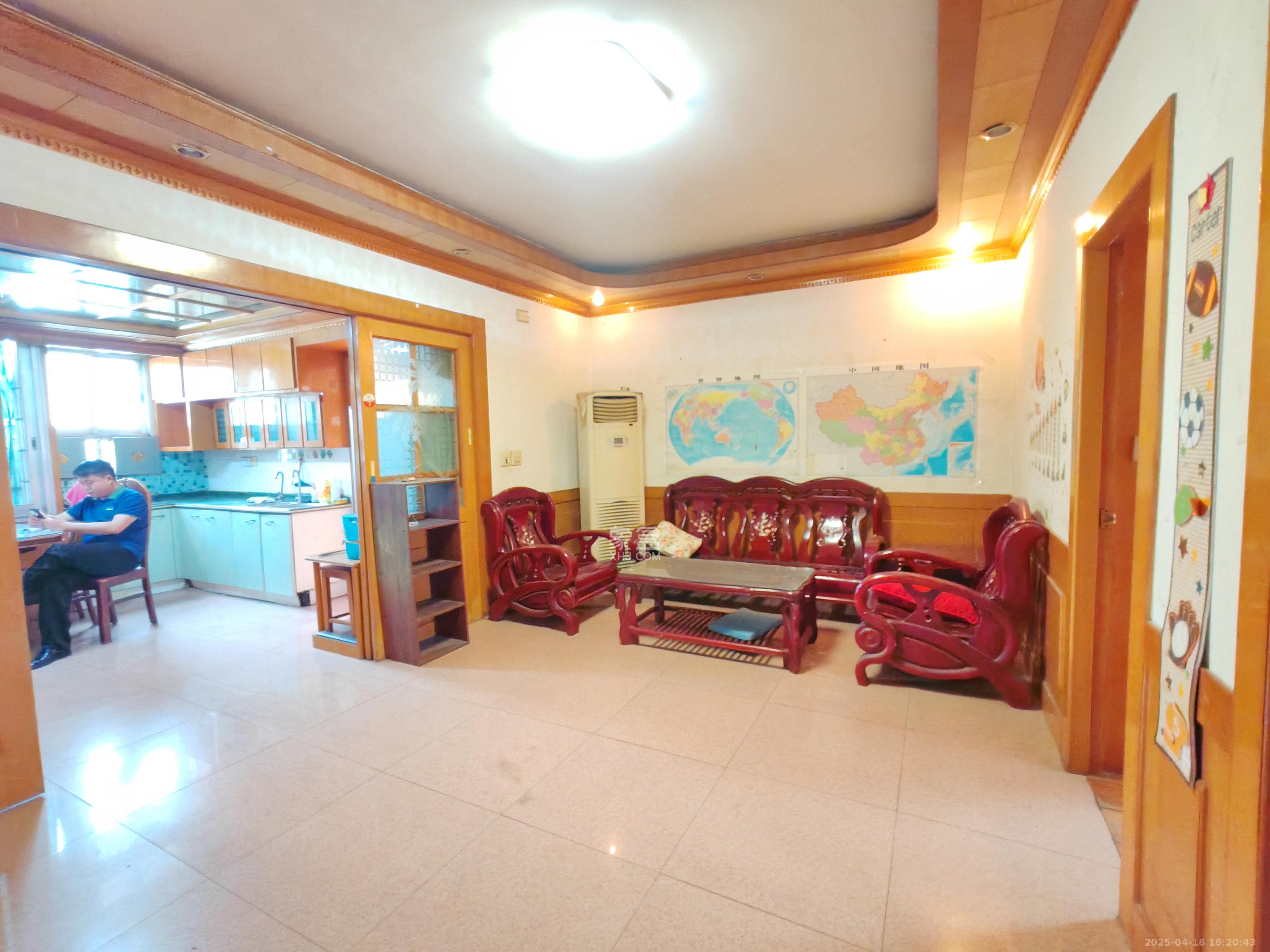 向韶村 1室1厅1卫 2200.0元/月 向韶村 1室1厅1卫 2200.0元/月室内图