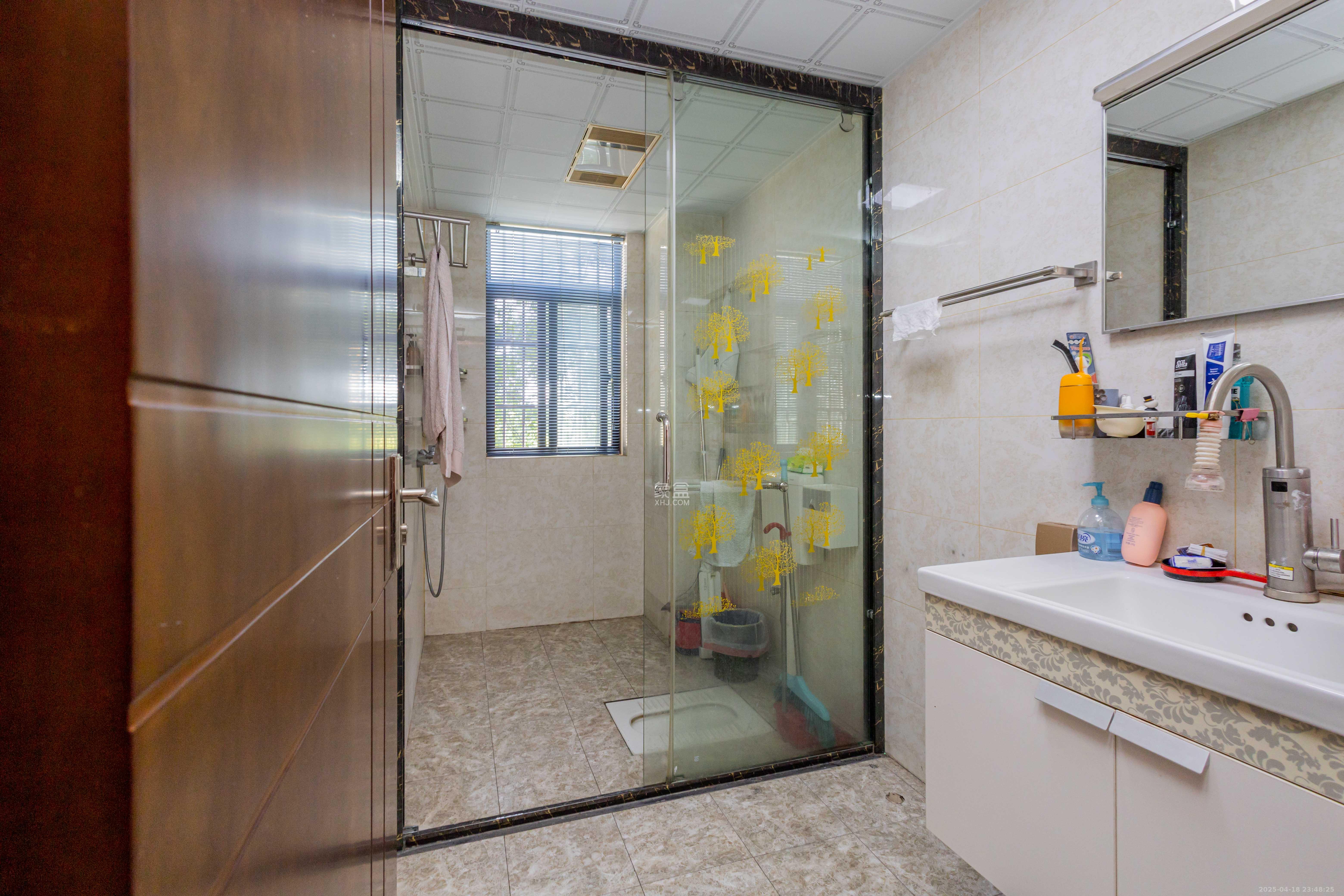 康桥长郡 4室2厅2卫 98.0万 康桥长郡 4室2厅2卫 98.0万卫生间