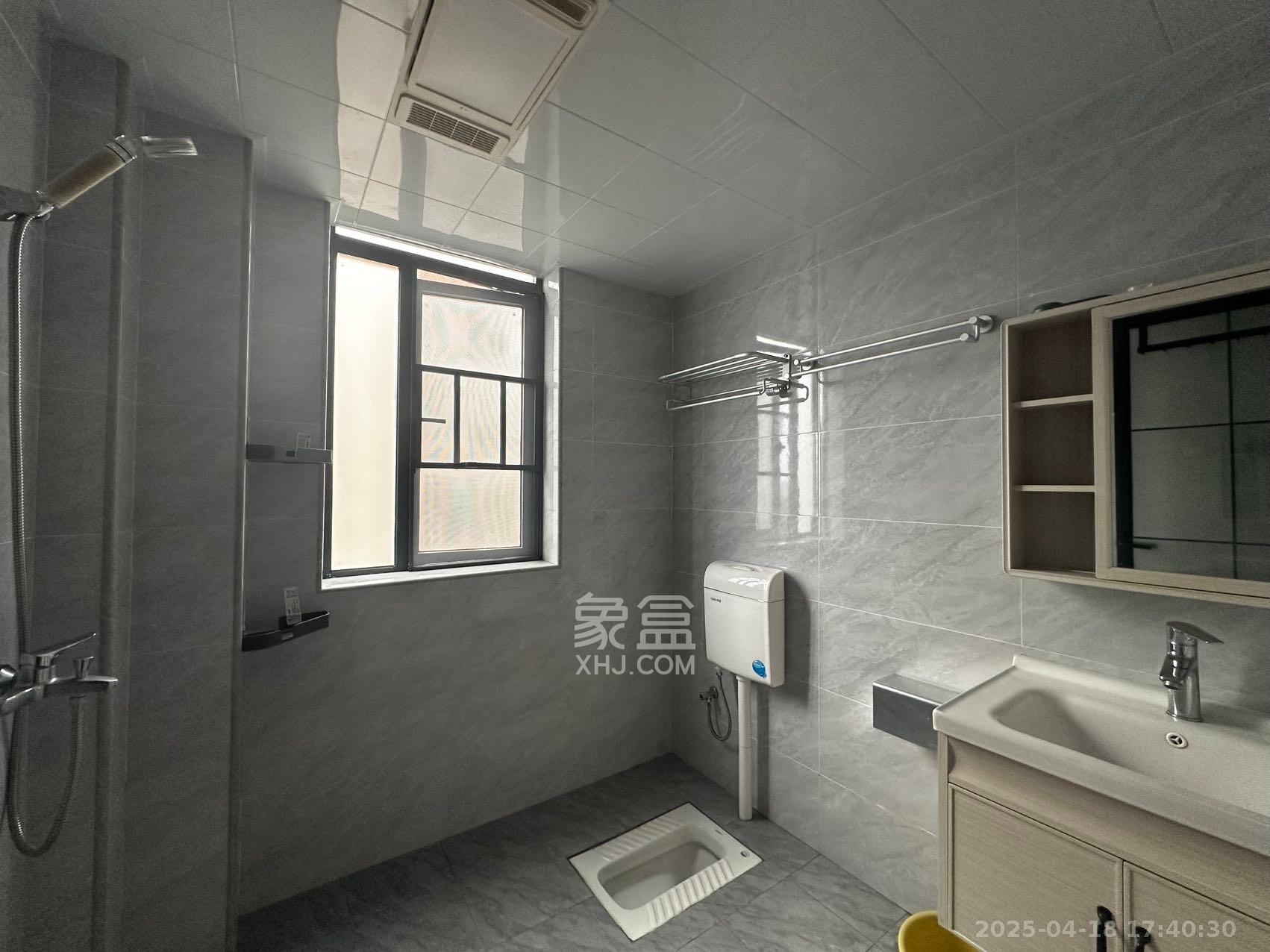 朝正美苑 3室2厅2卫 2600.0元/月 朝正美苑 3室2厅2卫 2600.0元/月室内图