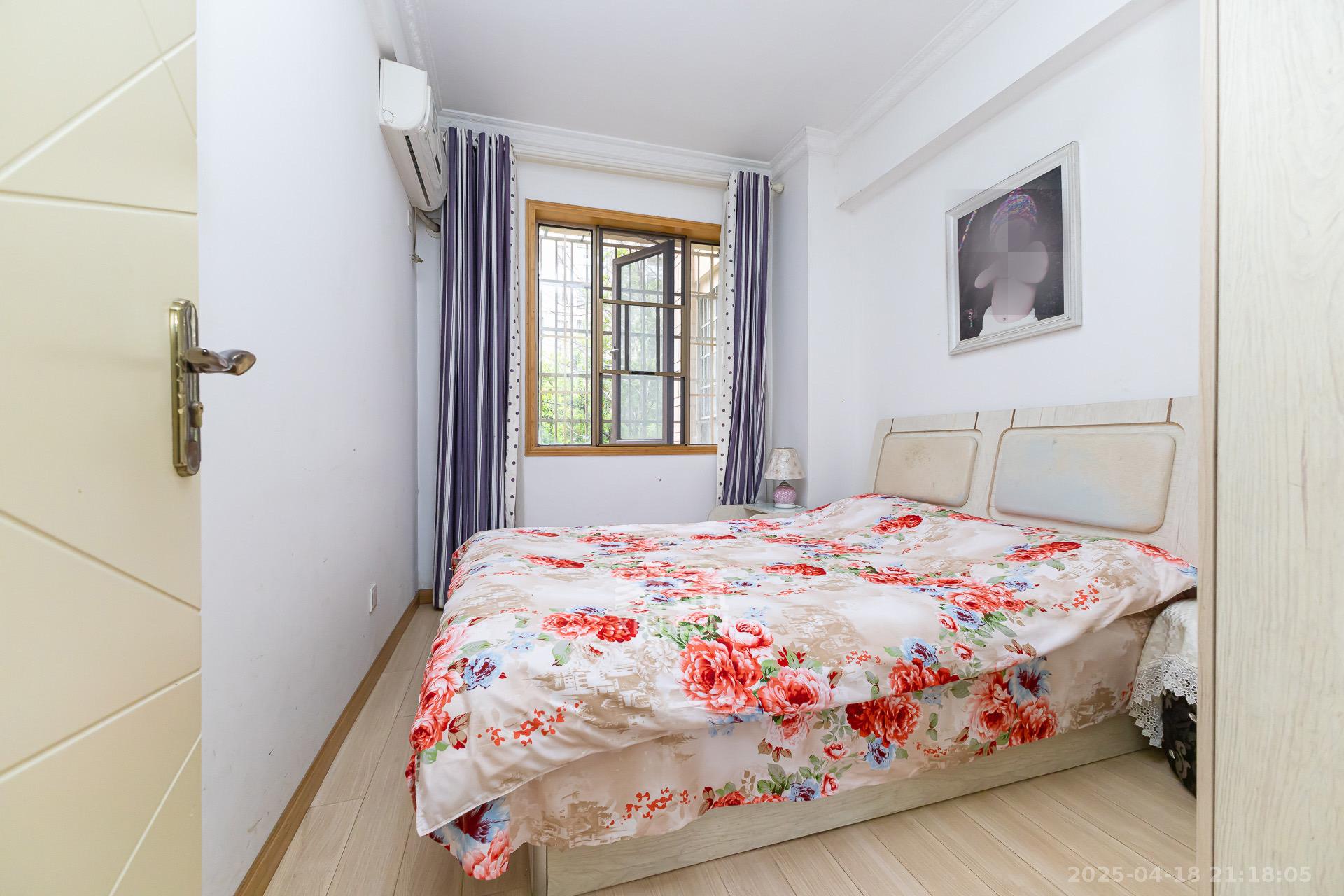 长沙玫瑰园 3室2厅2卫 1700.0元/月 长沙玫瑰园 3室2厅2卫 1700.0元/月室内图