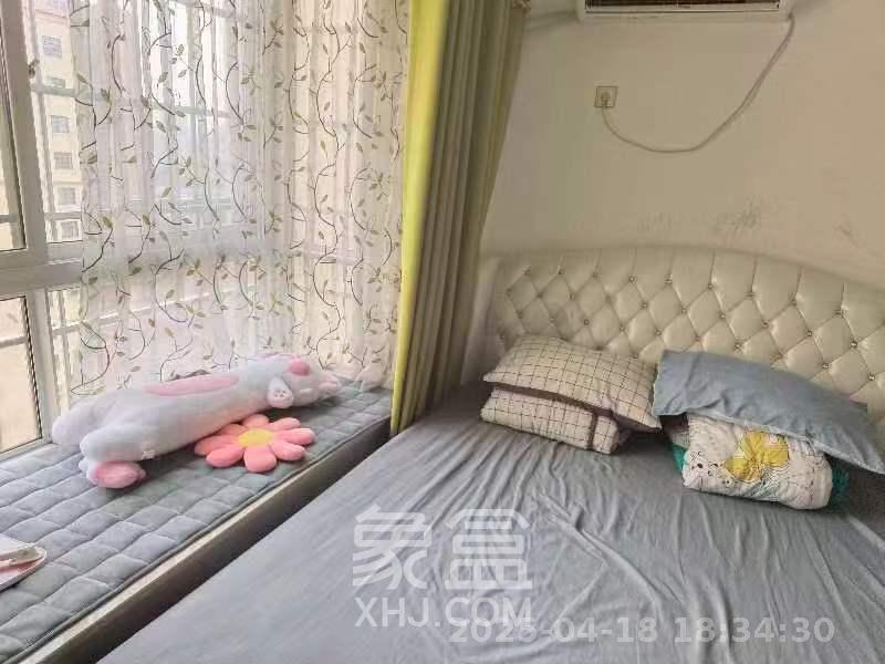 银太家园  2室2厅1卫   2200.00元/月室内图