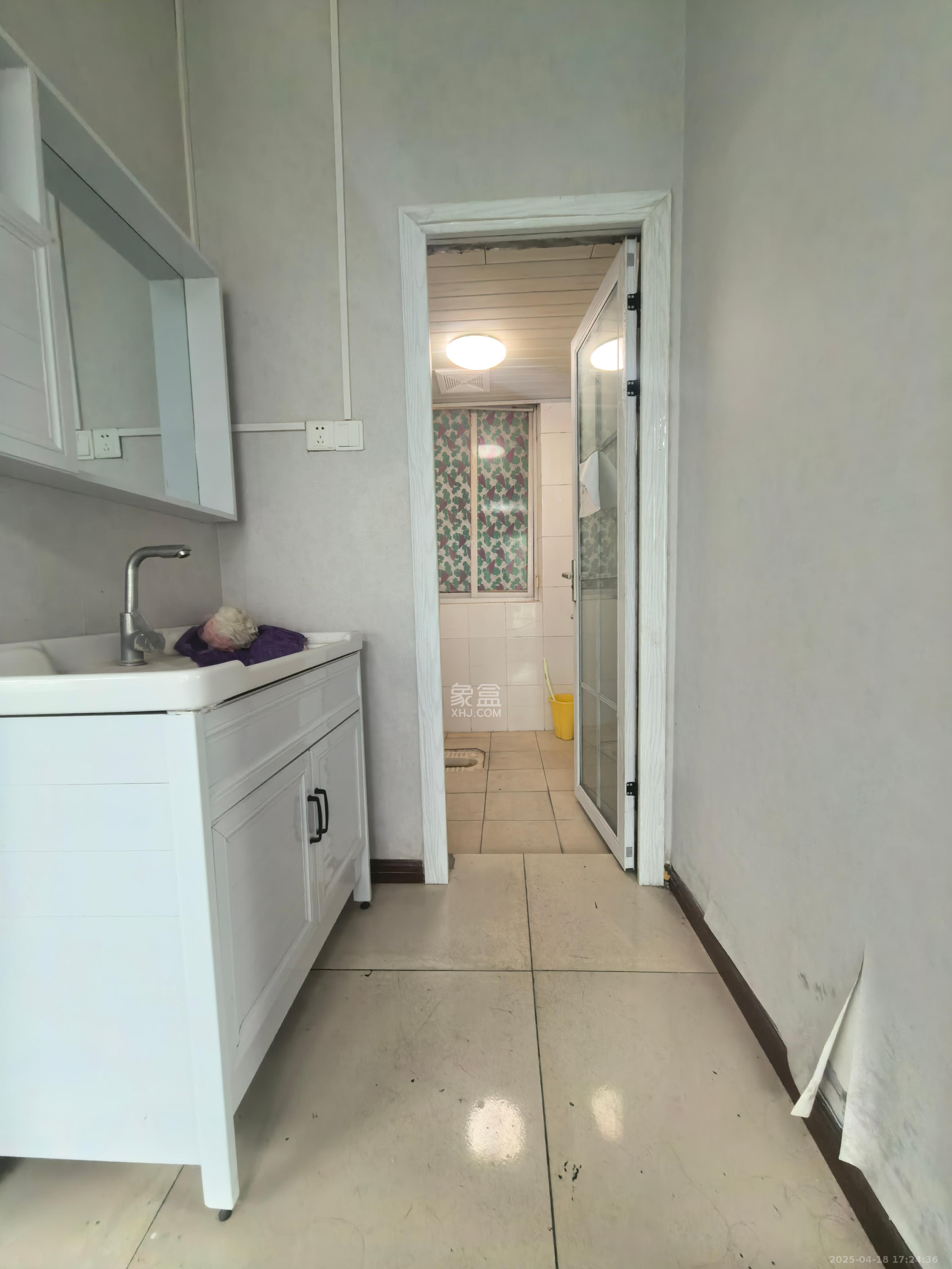 兴威名座  1室1厅1卫   4400.00元/月室内图