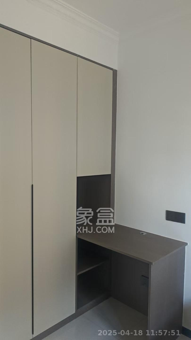 和润园三期  3室2厅1卫   2600.00元/月室内图