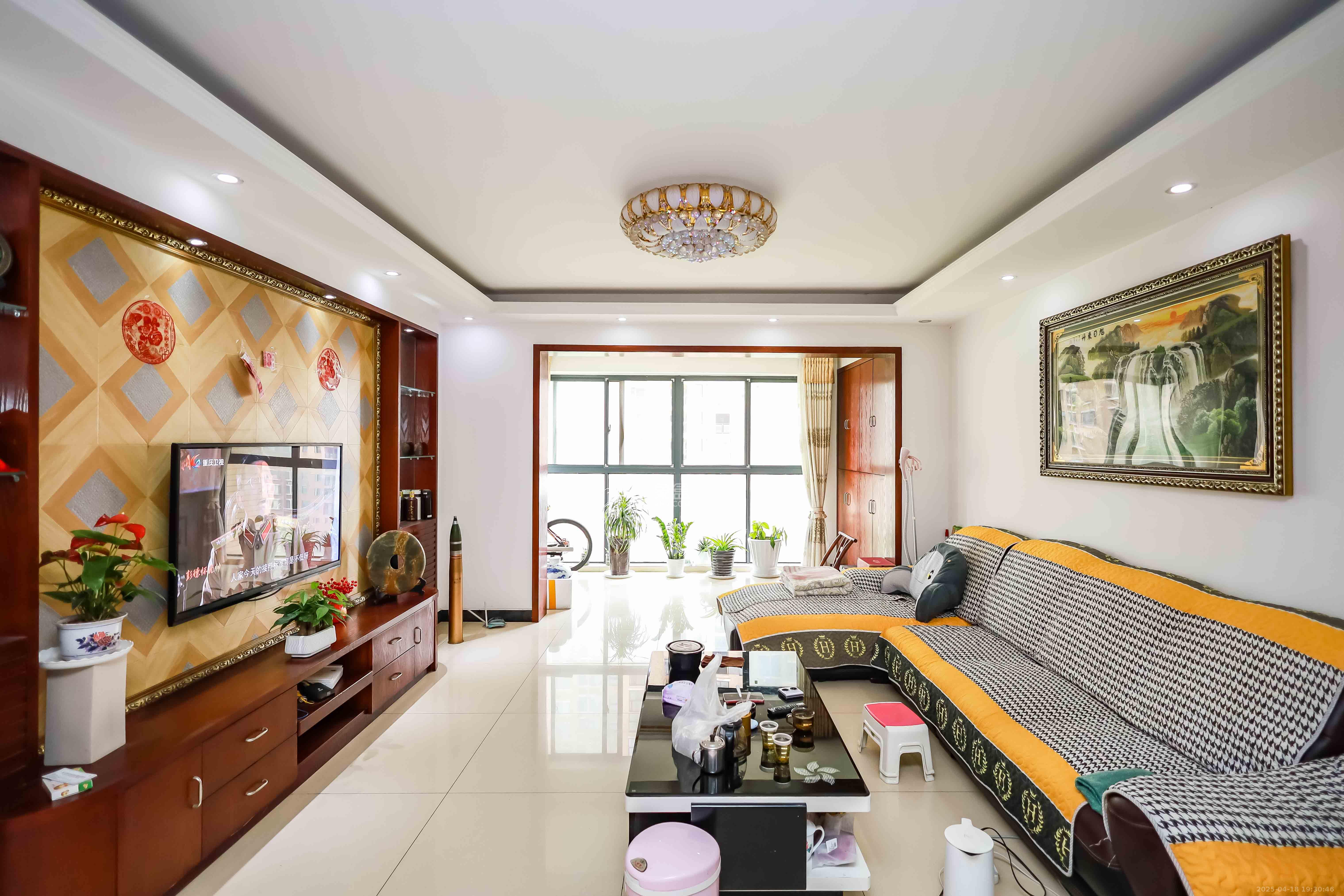 北京御园一二期(国泰嘉园) 4室2厅2卫 165.0万 北京御园一二期(国泰嘉园) 4室2厅2卫 165.0万客厅