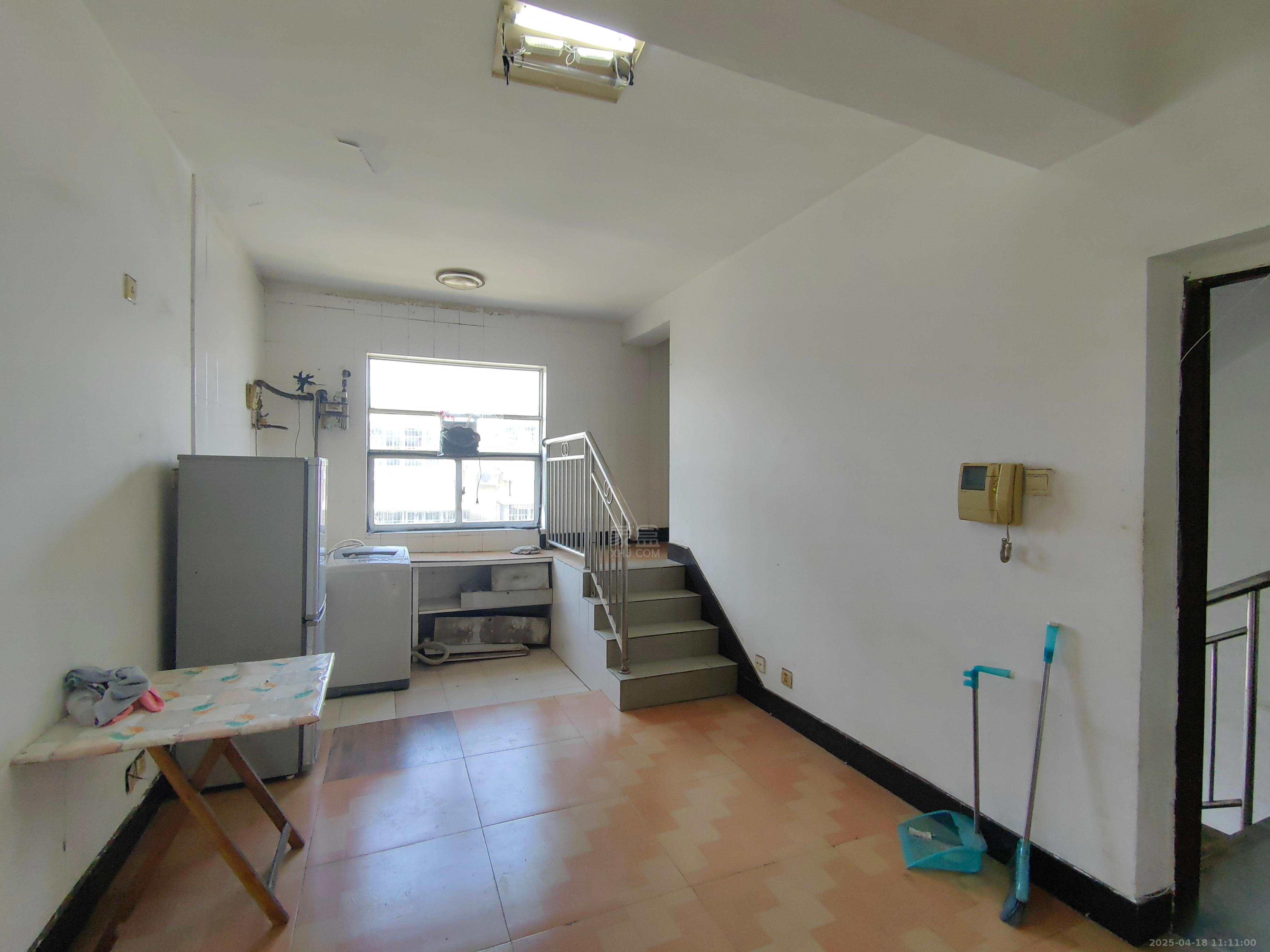 新新家园 3室1厅2卫 800.0元/月 新新家园 3室1厅2卫 800.0元/月室内图