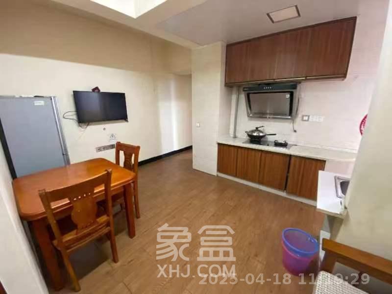 天下一家  2室1厅1卫   1700.00元/月室内图1