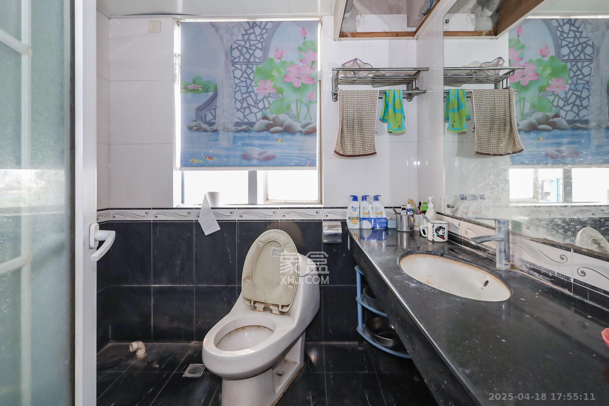 沁园春 4室2厅2卫 158.0万 沁园春 4室2厅2卫 158.0万卫生间