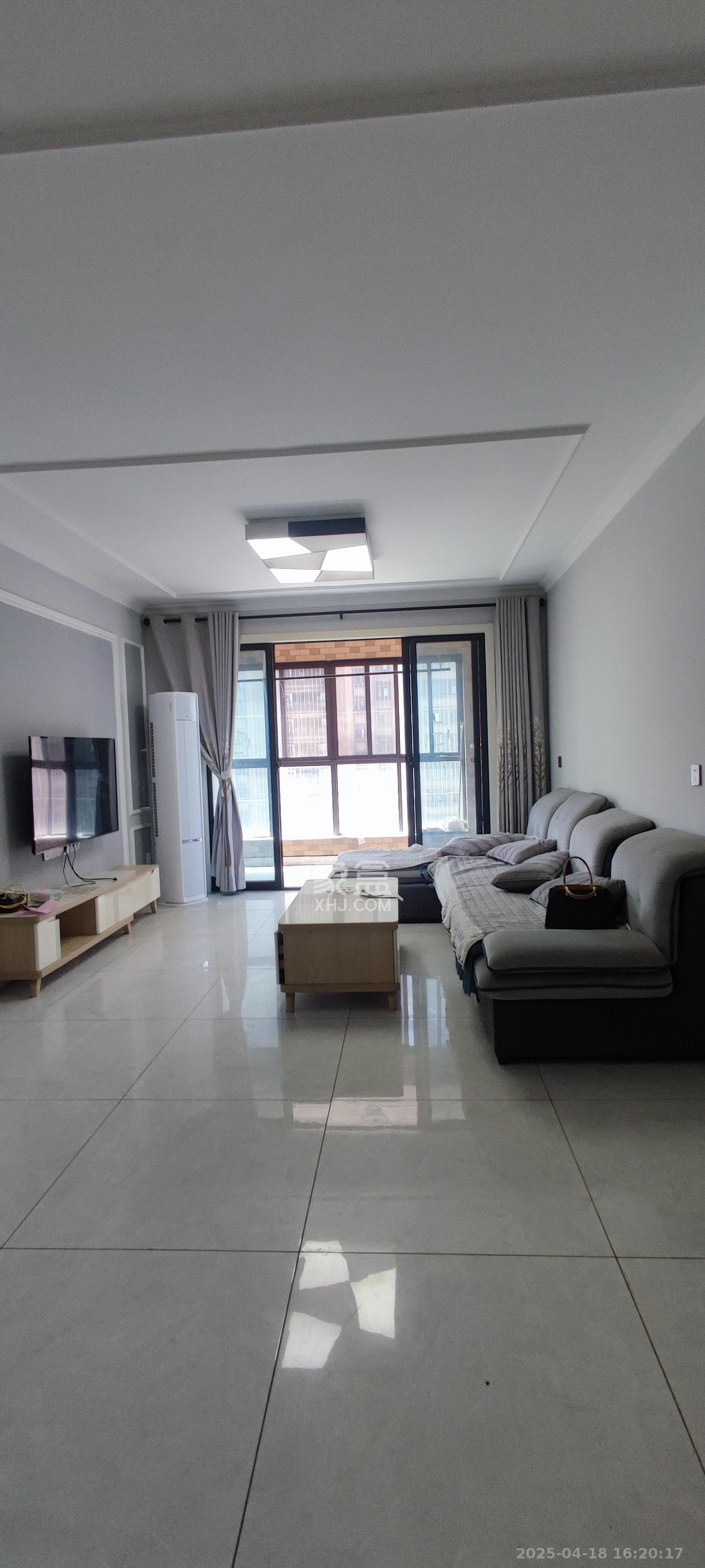 未来漫城 3室2厅2卫 2100.0元/月 未来漫城 3室2厅2卫 2100.0元/月室内图