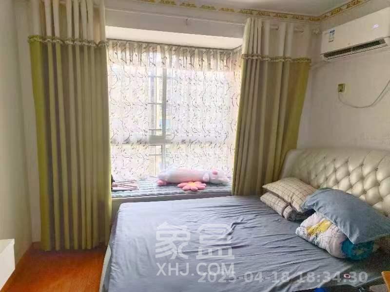 银太家园  2室2厅1卫   2200.00元/月室内图