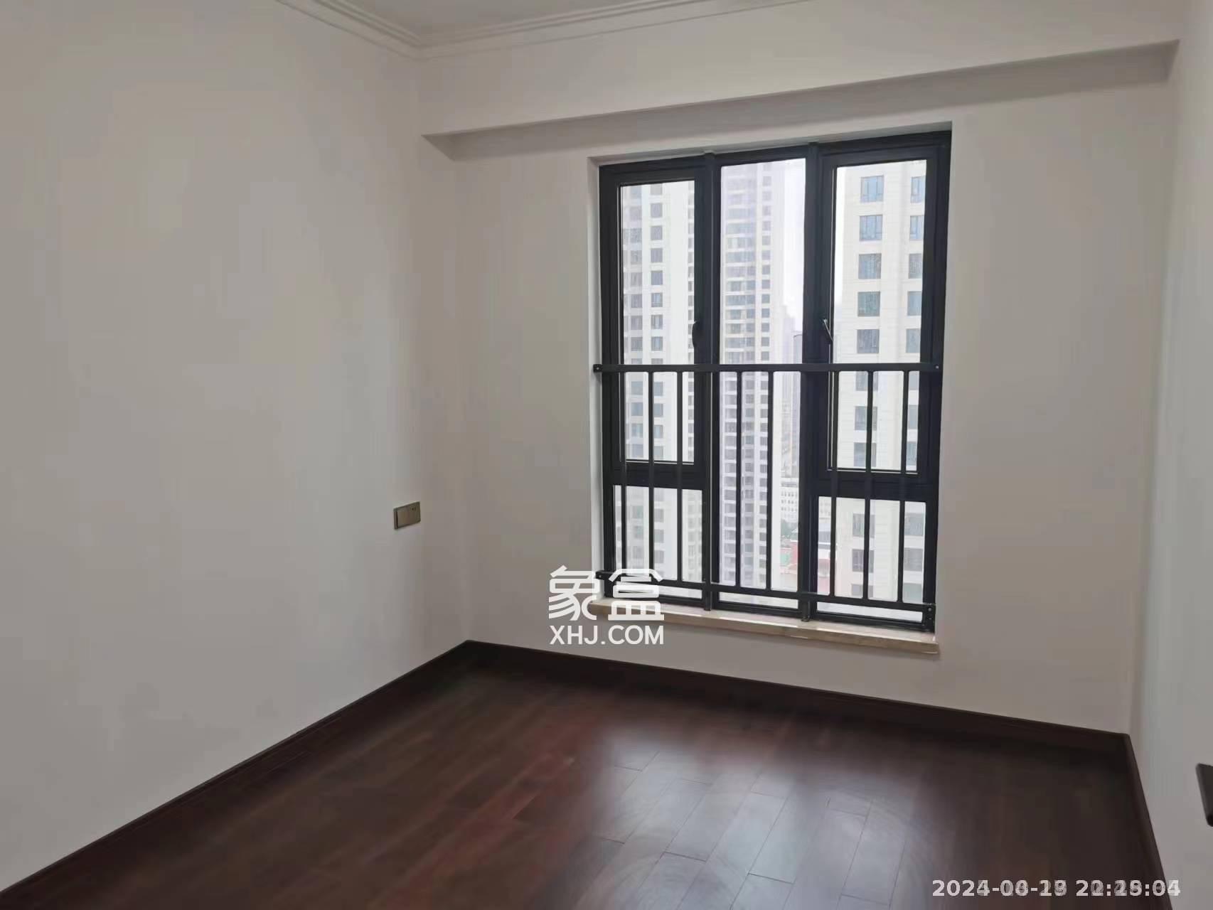 绿地长沙城际空间站(绿地新里佳苑) 3室2厅2卫 3200.0元/月 绿地长沙城际空间站(绿地新里佳苑) 3室2厅2卫 3200.0元/月室内图