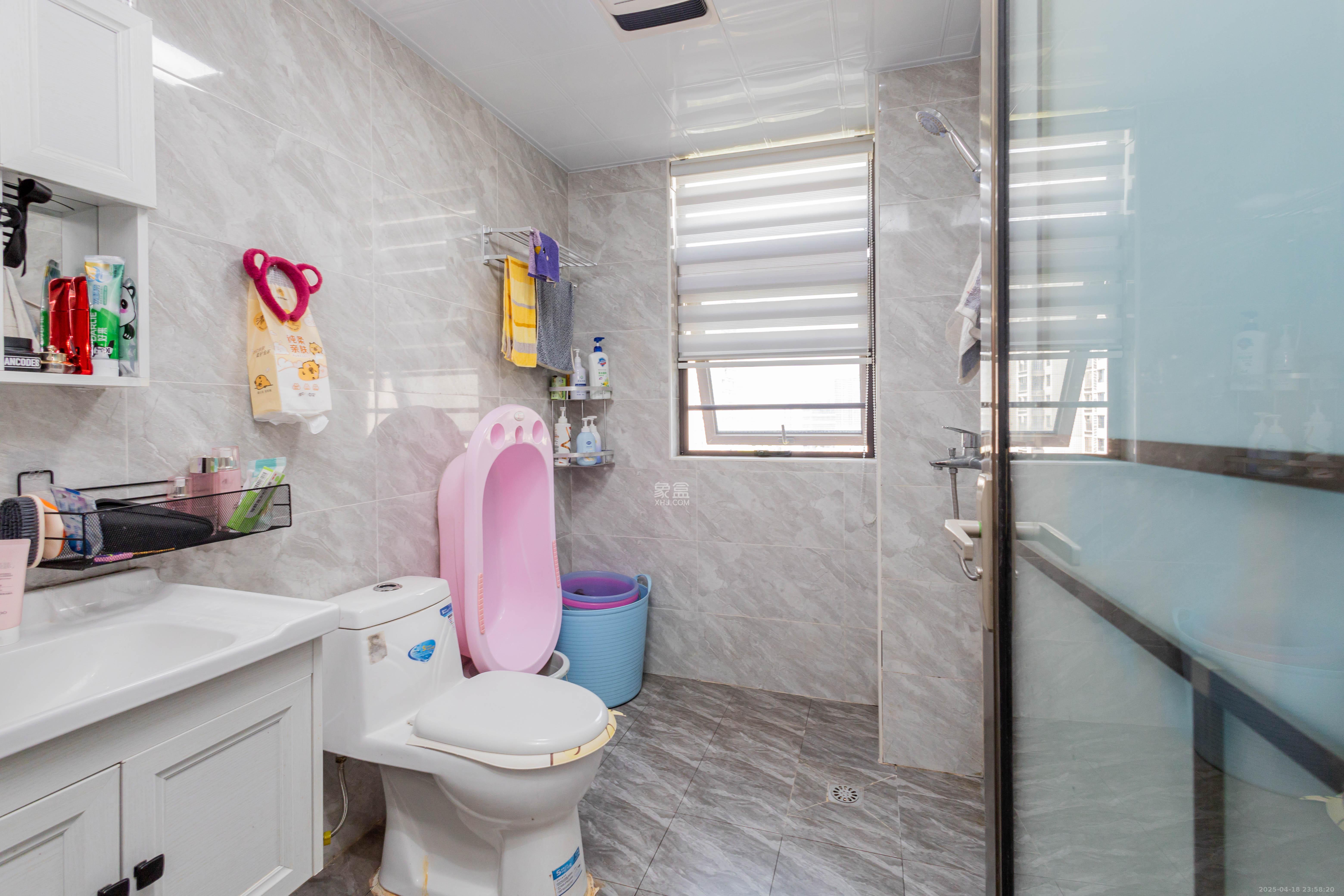 金广星苑  3室2厅2卫    68.8万 金广星苑  3室2厅2卫    68.8万卫生间