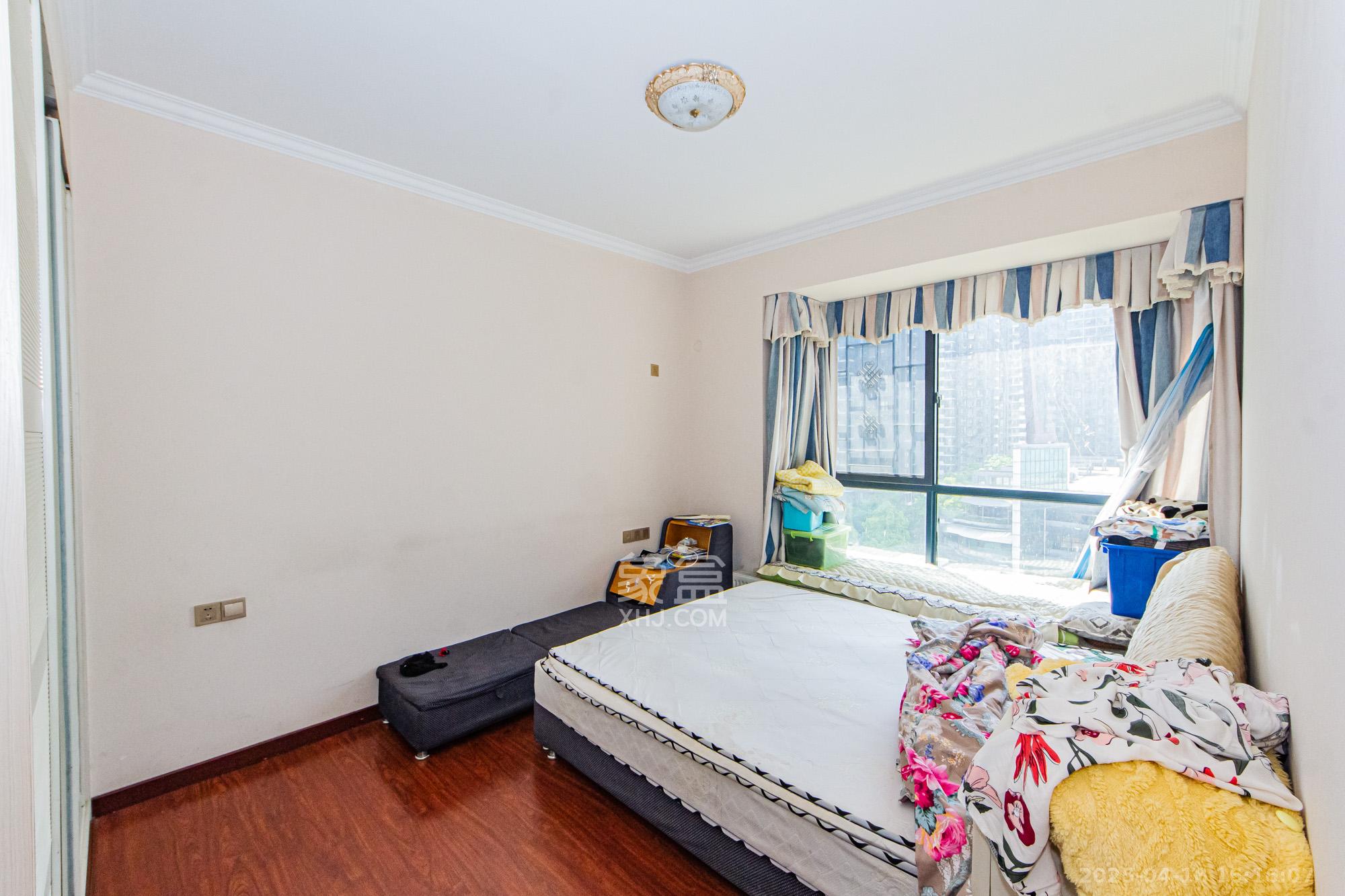 湘江世纪城聚江苑 4室2厅2卫 195.0万 湘江世纪城聚江苑 4室2厅2卫 195.0万卧室