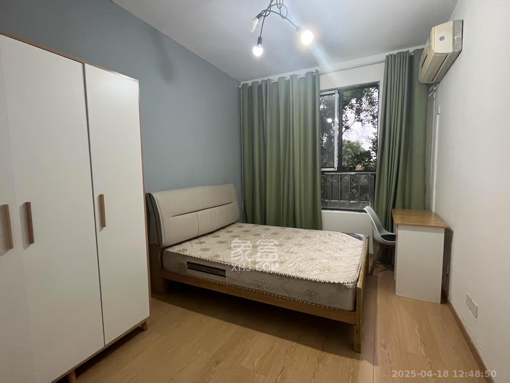 湘江世纪城临江苑 1室2厅2卫 700.0元/月 湘江世纪城临江苑 1室2厅2卫 700.0元/月室内图