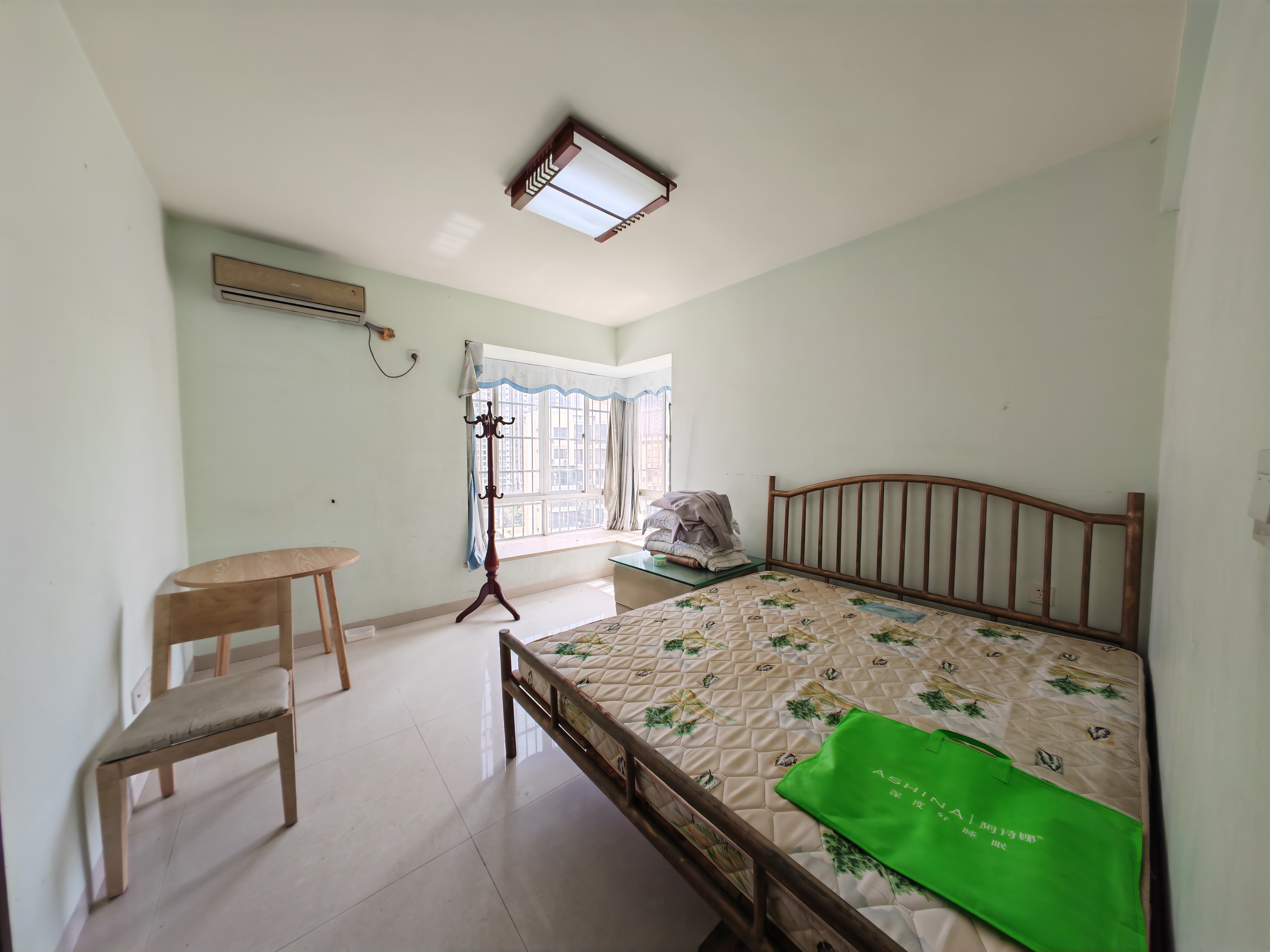 三叶铭豪  3室2厅2卫    150.0万 三叶铭豪  3室2厅2卫    150.0万室内图