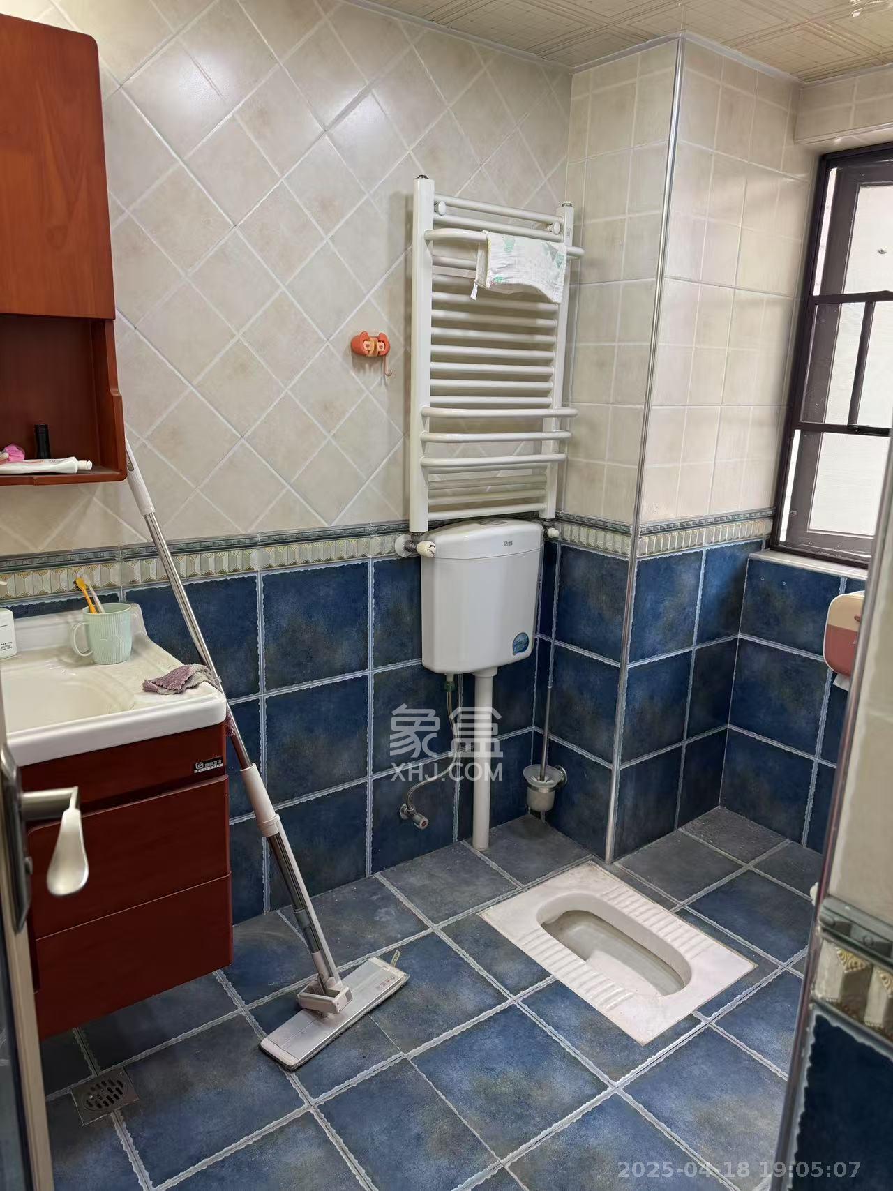 阳光紫薇园 4室2厅1卫 4000.0元/月 阳光紫薇园 4室2厅1卫 4000.0元/月室内图