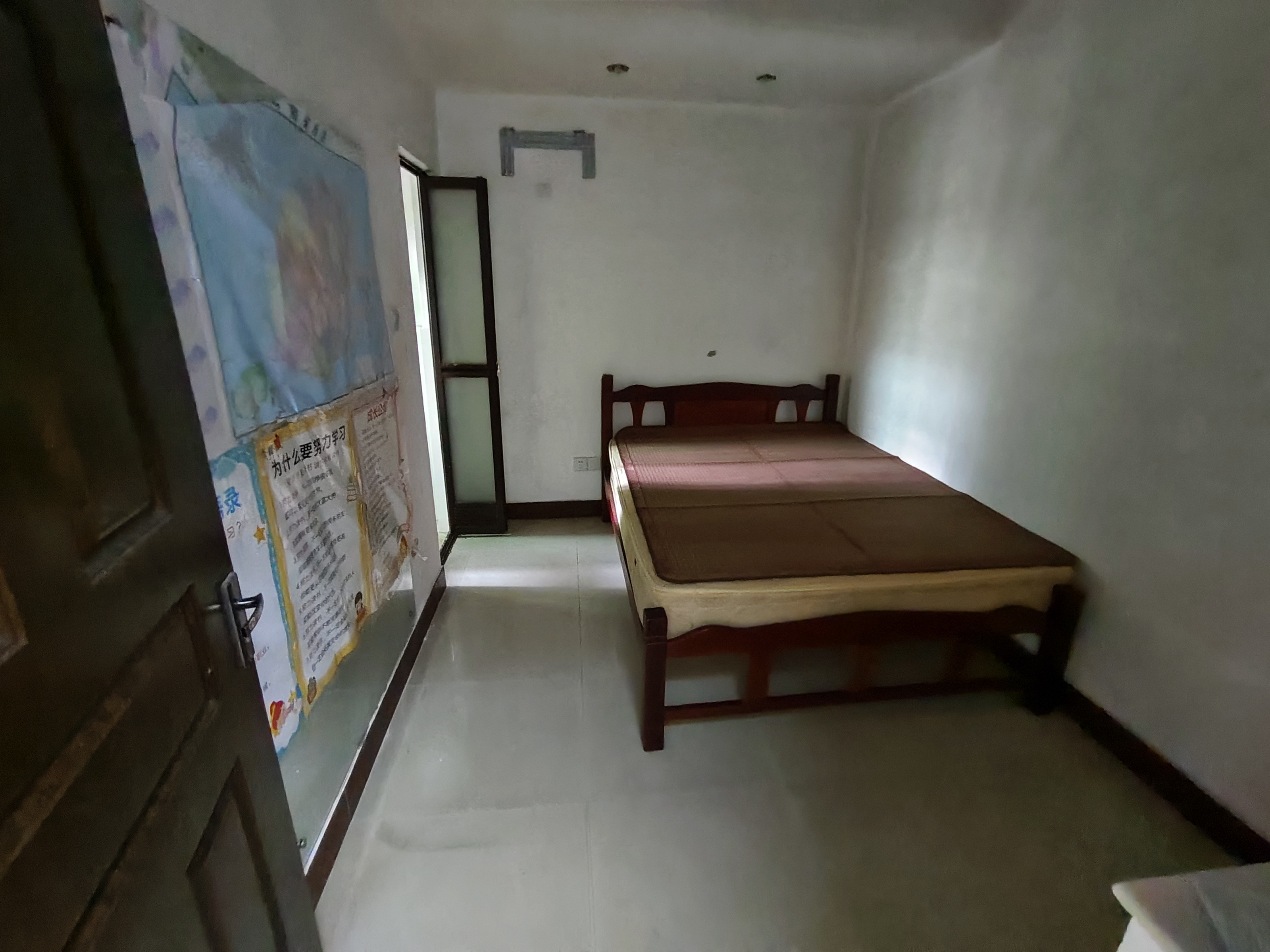 荣静大厦 2室1厅1卫 1400.0元/月 荣静大厦 2室1厅1卫 1400.0元/月室内图