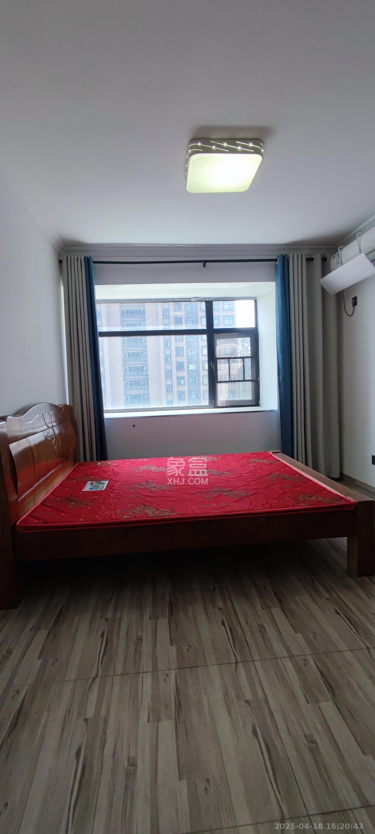 未来漫城 3室2厅2卫 2100.0元/月 未来漫城 3室2厅2卫 2100.0元/月室内图