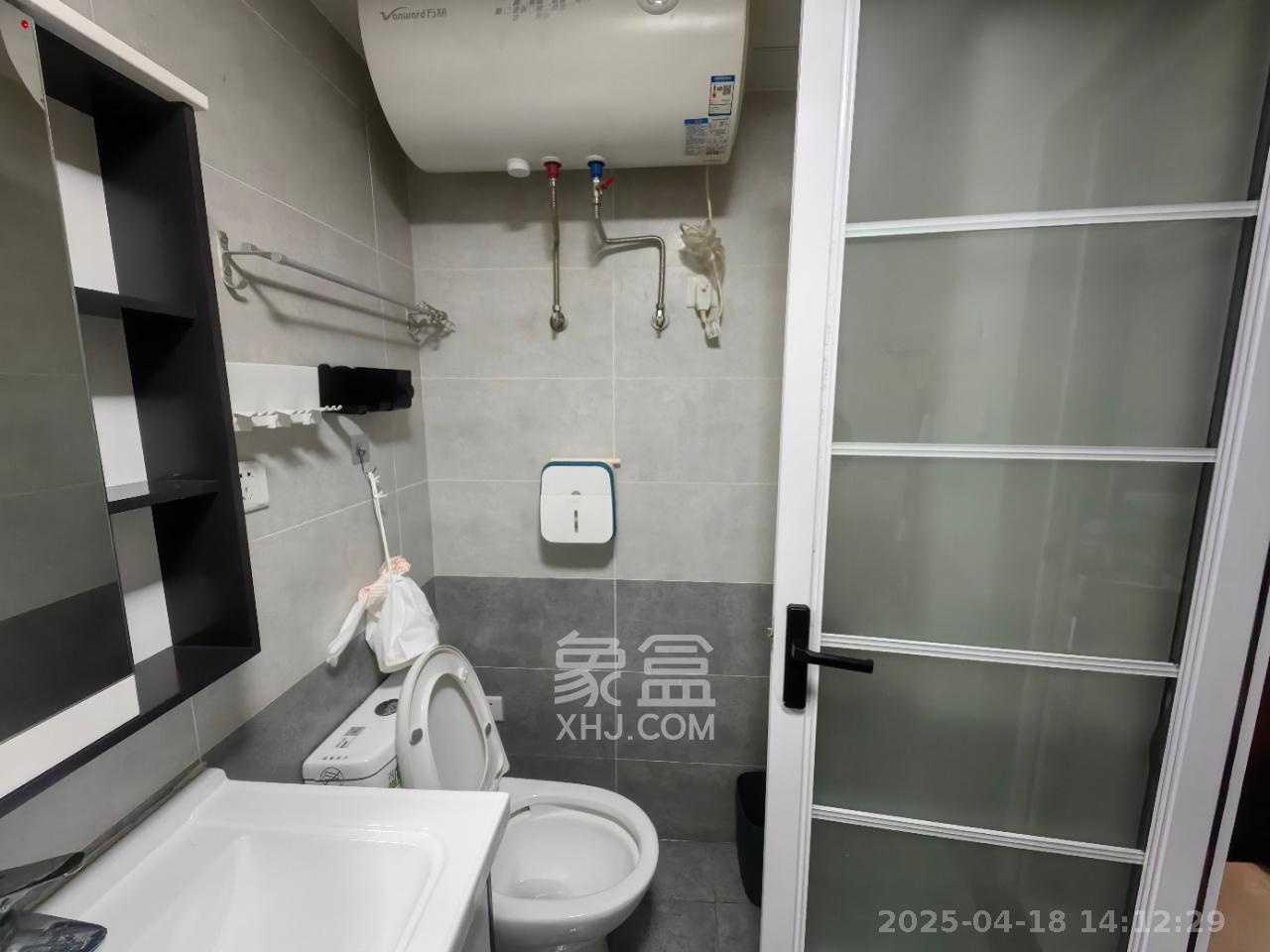中海珑悦府  1室0厅0卫   1300.00元/月室内图