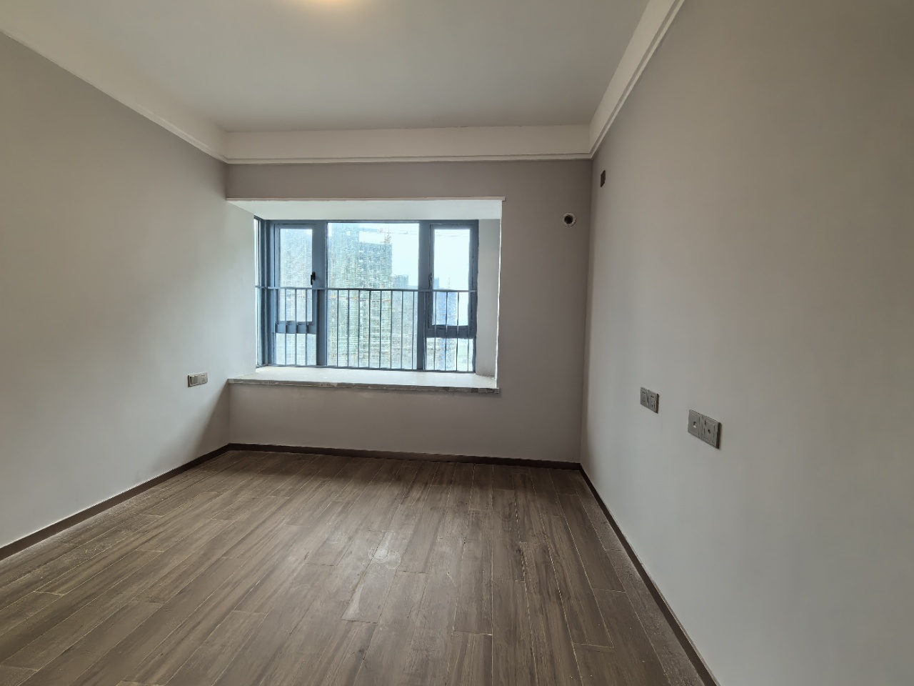 环球100宝龙城 3室2厅2卫 100.0万 环球100宝龙城 3室2厅2卫 100.0万室内图