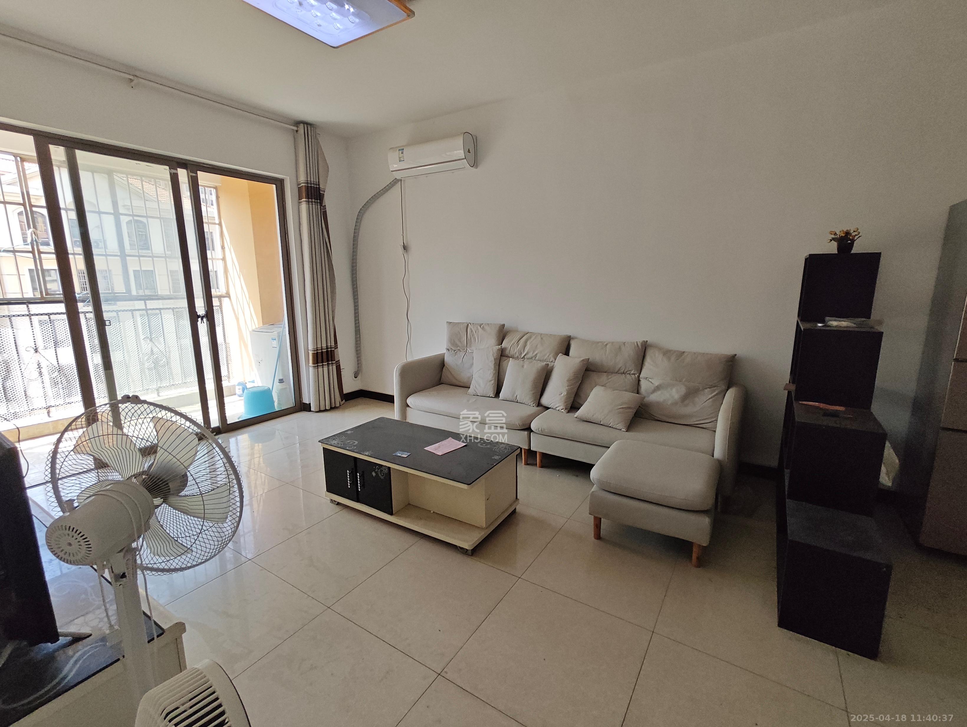 米兰春天 3室2厅1卫 1800.0元/月 米兰春天 3室2厅1卫 1800.0元/月室内图