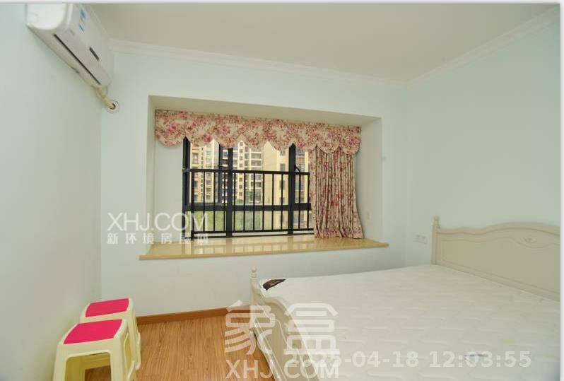 中建芙蓉嘉苑  3室2厅1卫   2200.00元/月室内图