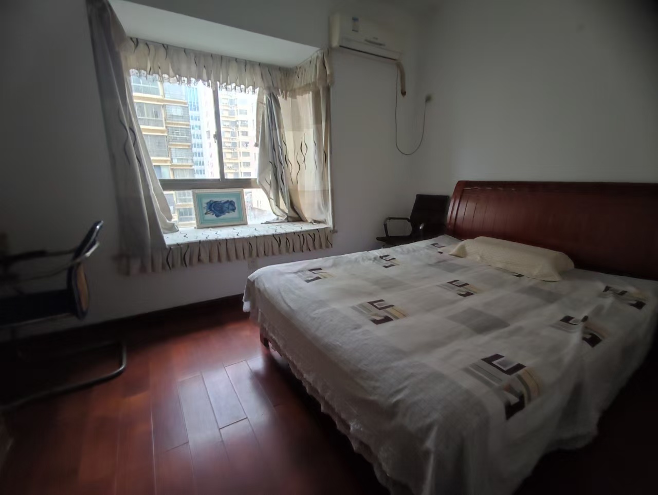 中电怡和苑 4室2厅2卫 2400.0元/月 中电怡和苑 4室2厅2卫 2400.0元/月室内图