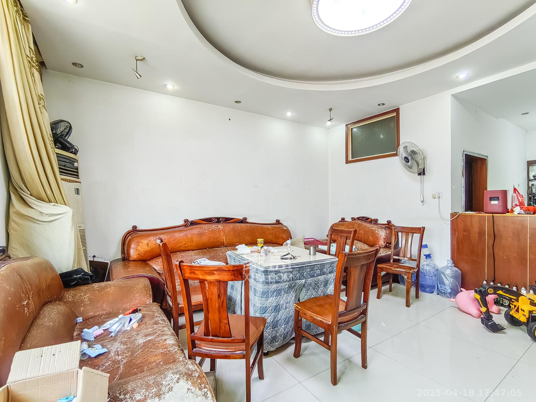 城东安置区(星城社区) 0室0厅0卫 69.8万 城东安置区(星城社区) 0室0厅0卫 69.8万客厅