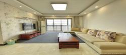 华城广场  3室2厅1卫   2800.00元/月